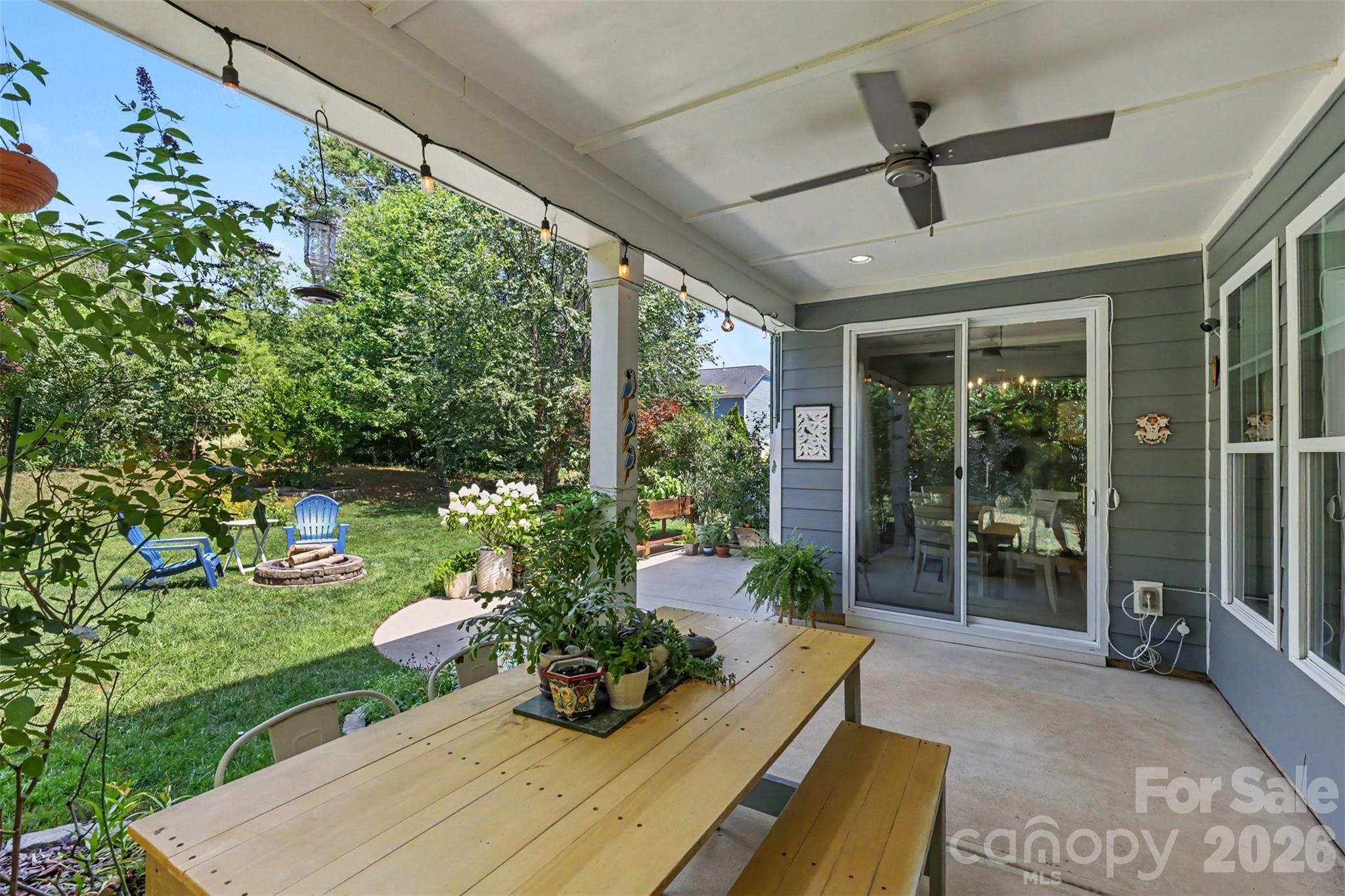 9014 Manor Oak Court — Charlotte
