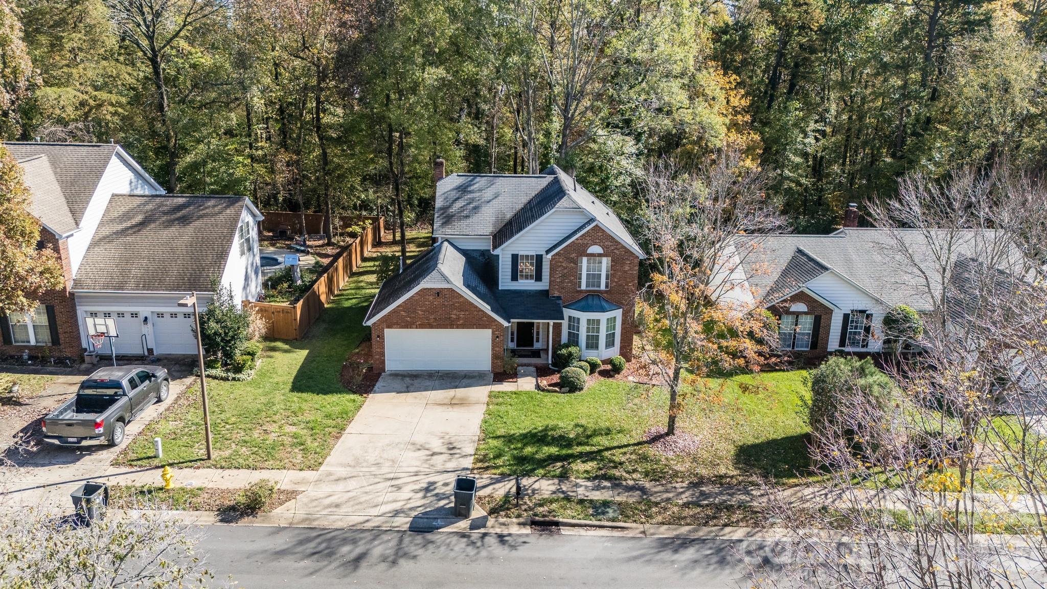 6101 Skyline Drive — Charlotte