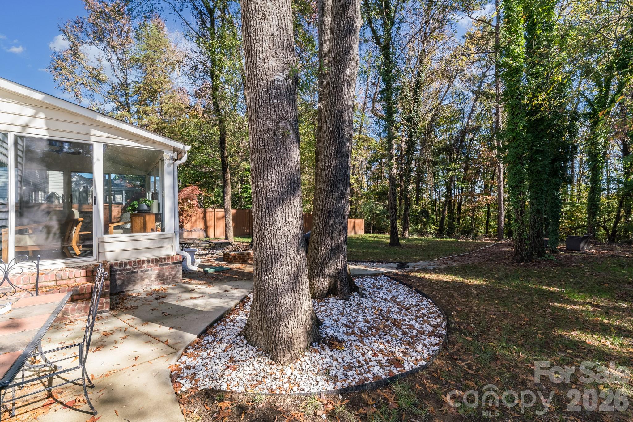 6101 Skyline Drive — Charlotte