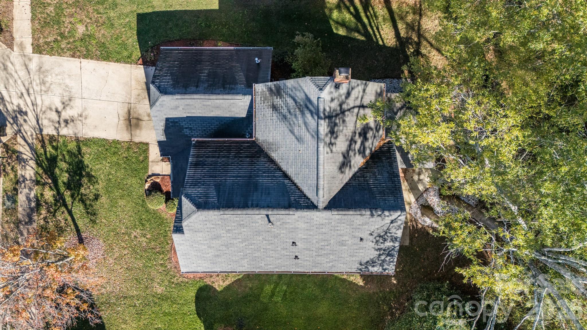 6101 Skyline Drive — Charlotte