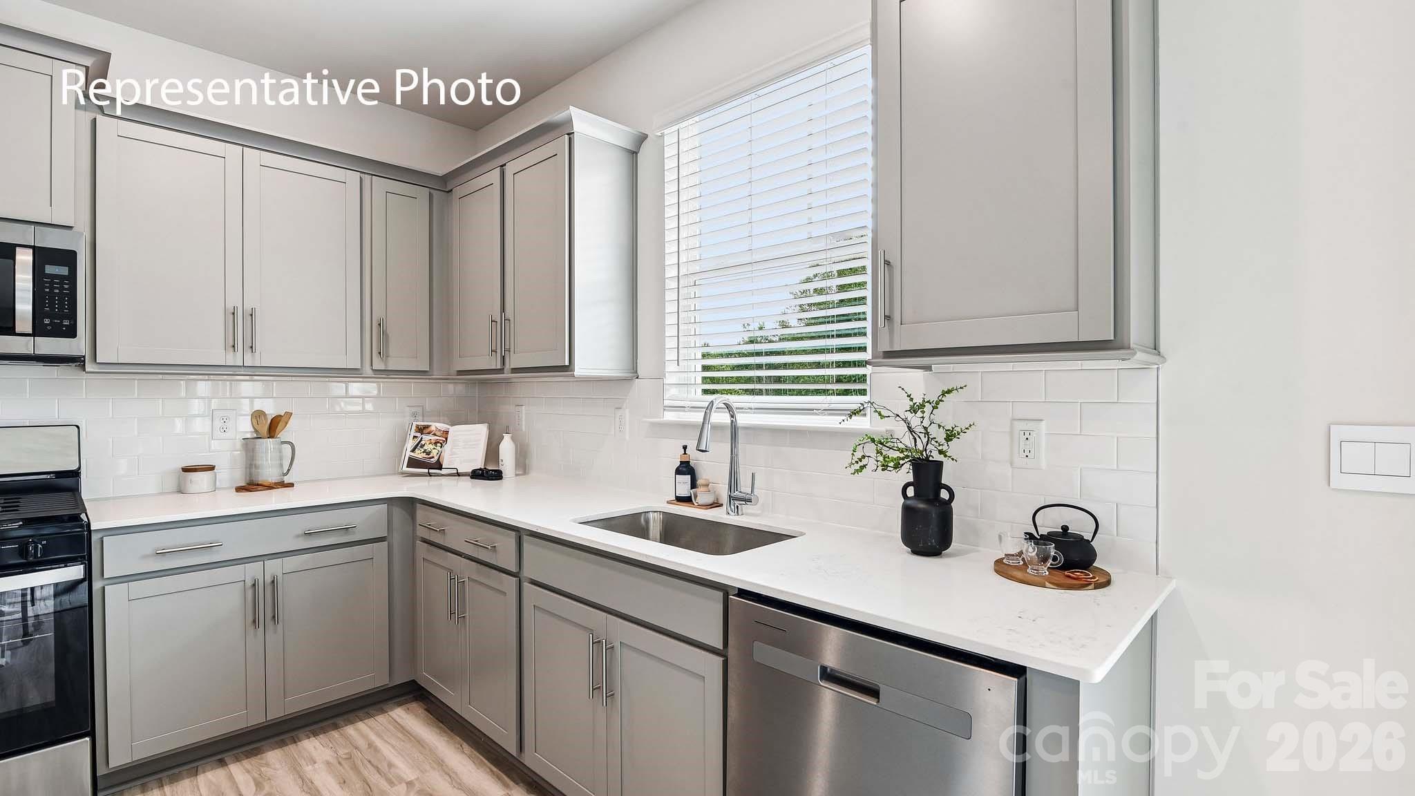 4139 Granite Falls Avenue — Lancaster