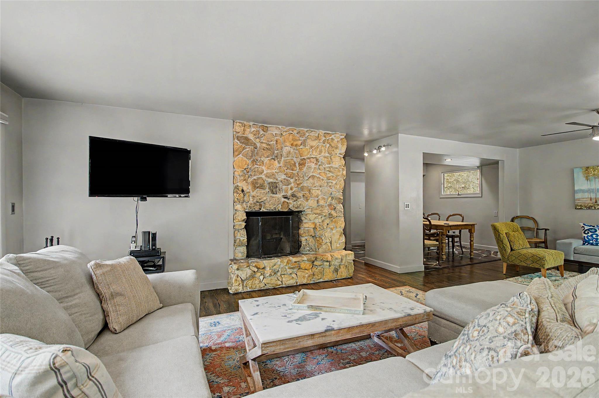 797 Merrills Cove Road — Asheville