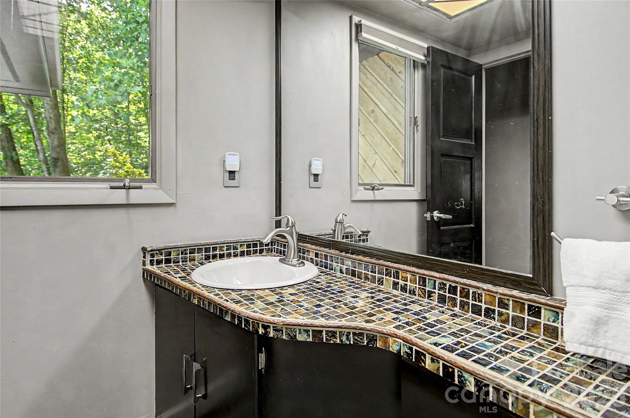 797 Merrills Cove Road — Asheville