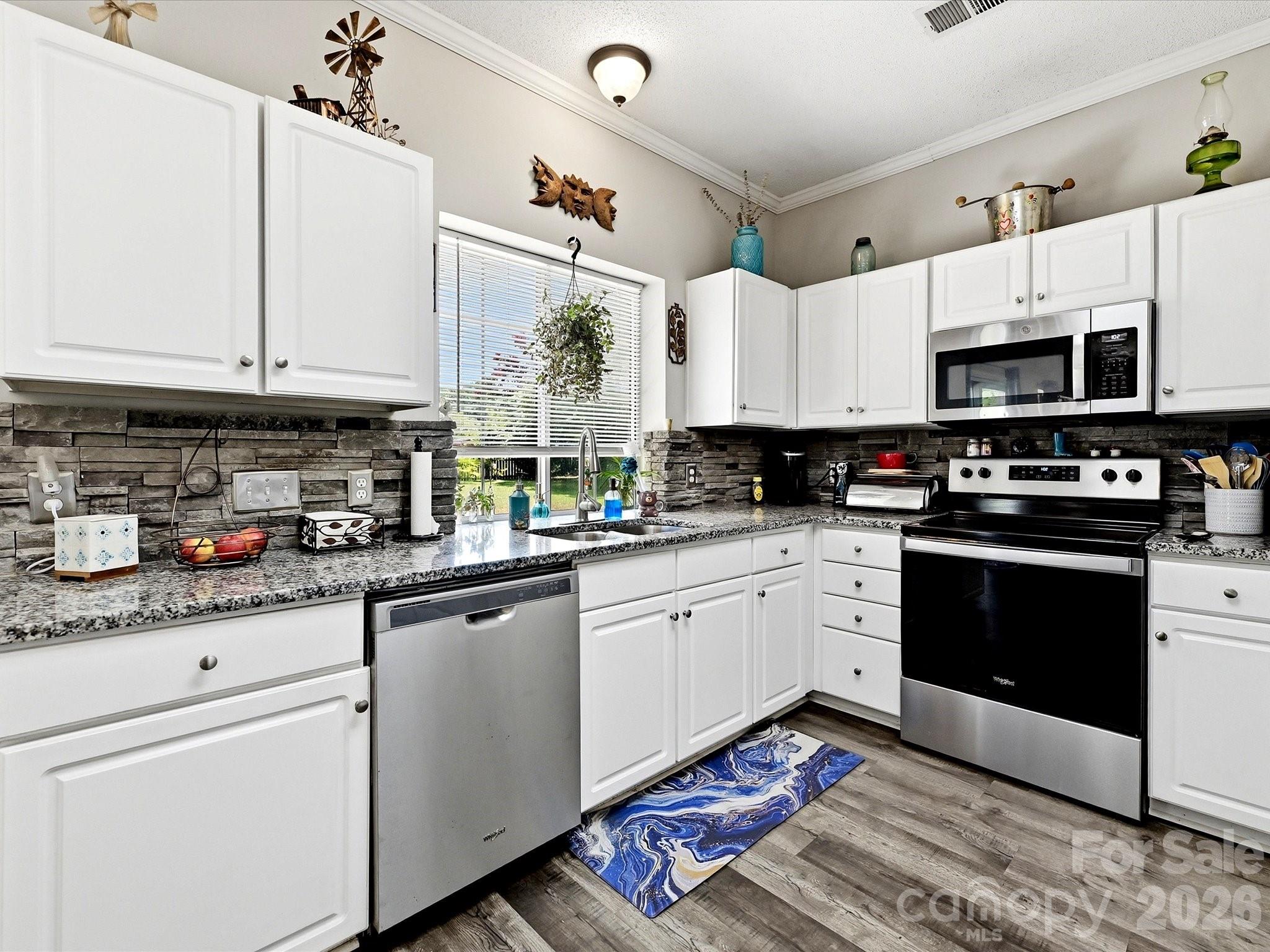 100 Aylesbury Lane — Indian Trail