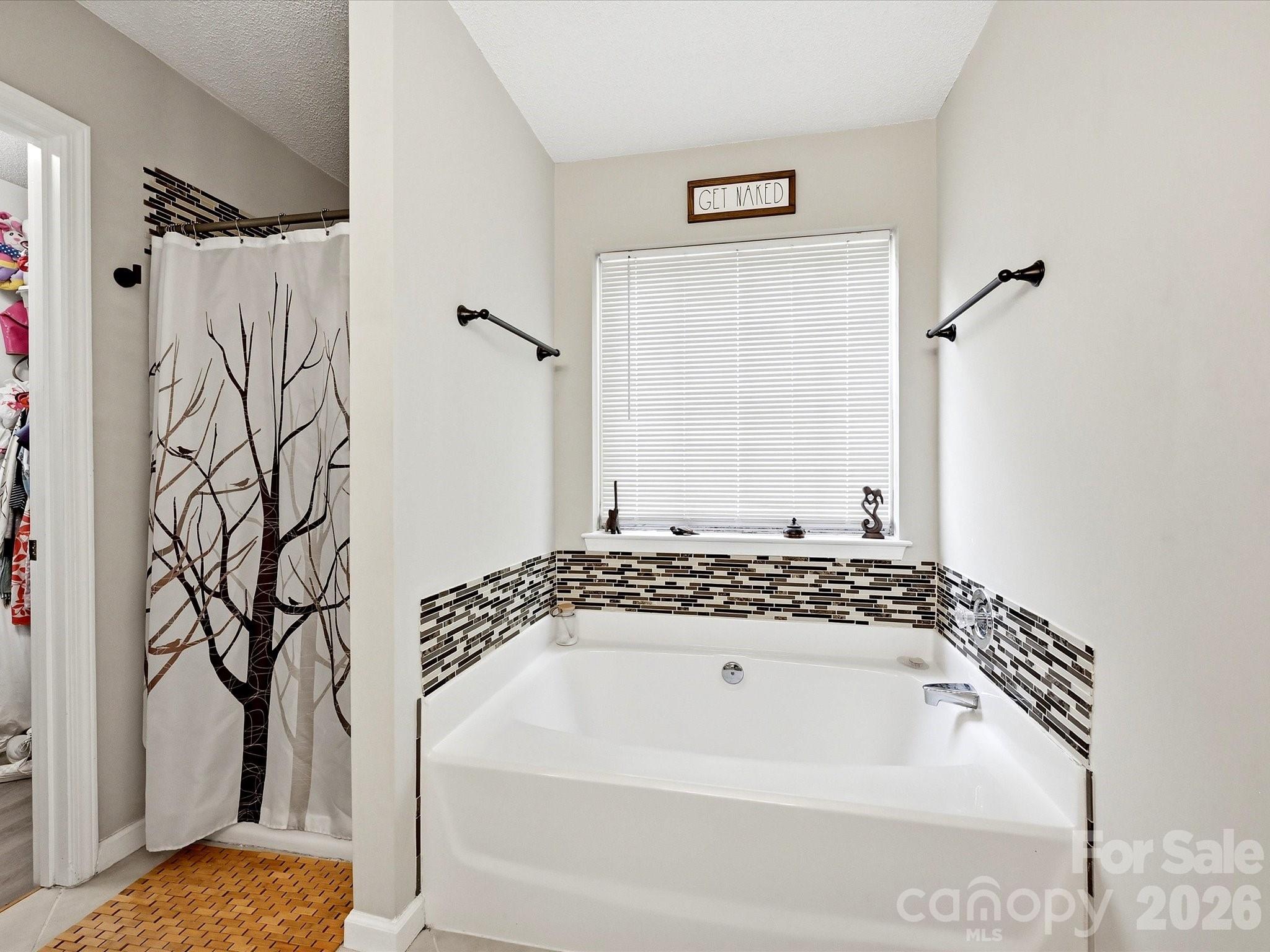 100 Aylesbury Lane — Indian Trail