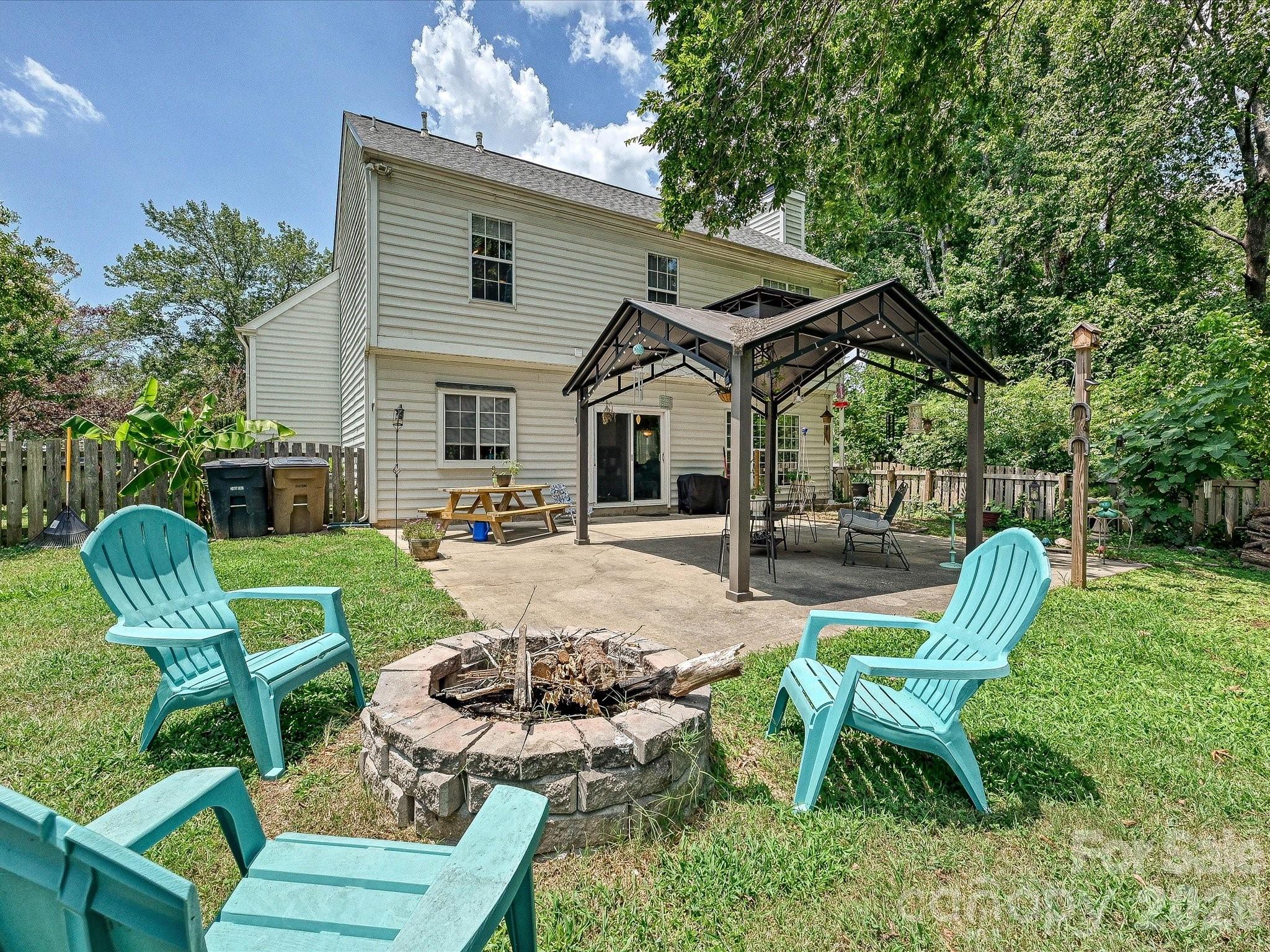 100 Aylesbury Lane — Indian Trail
