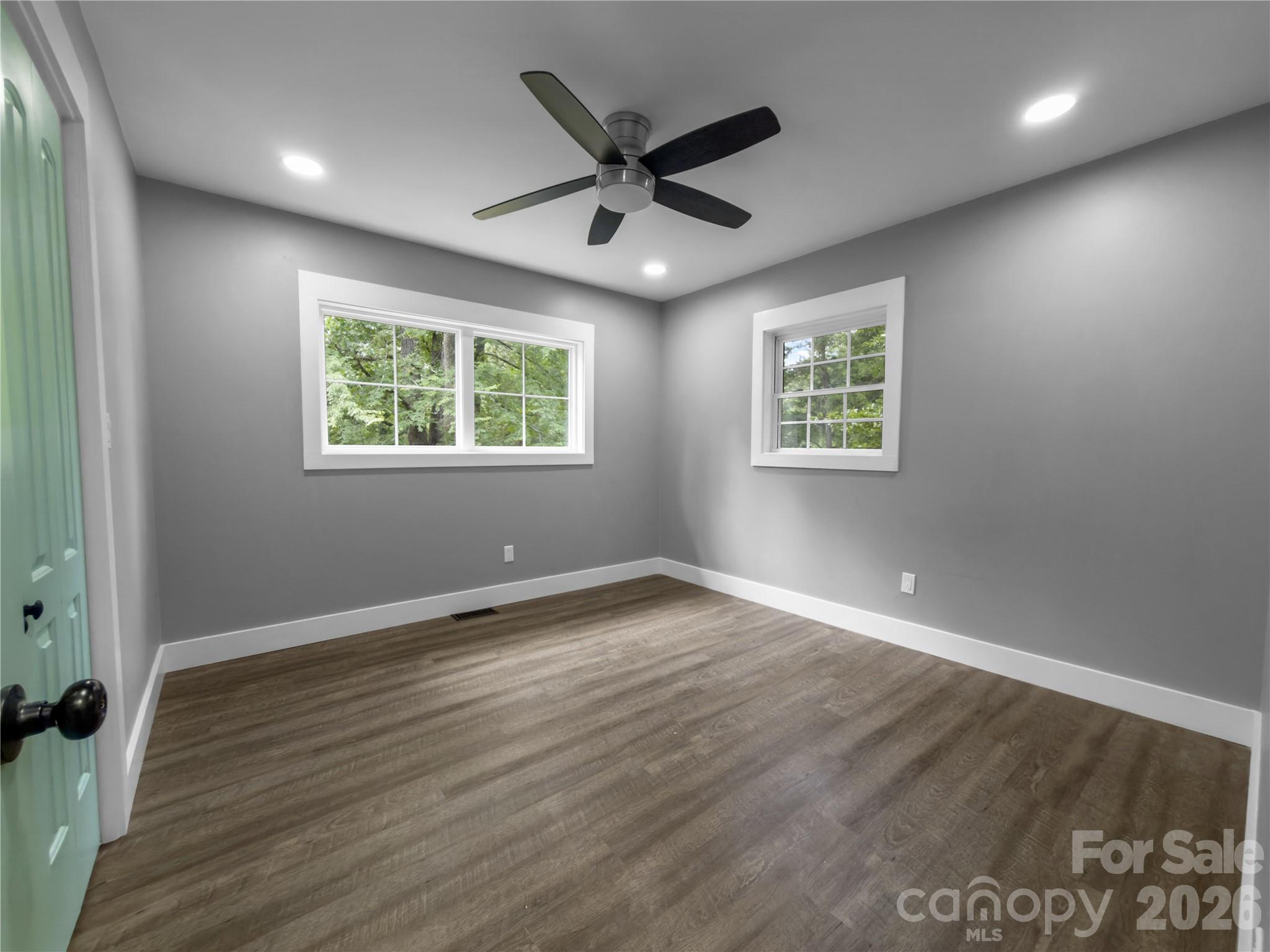 2117 Emma Circle — Lancaster