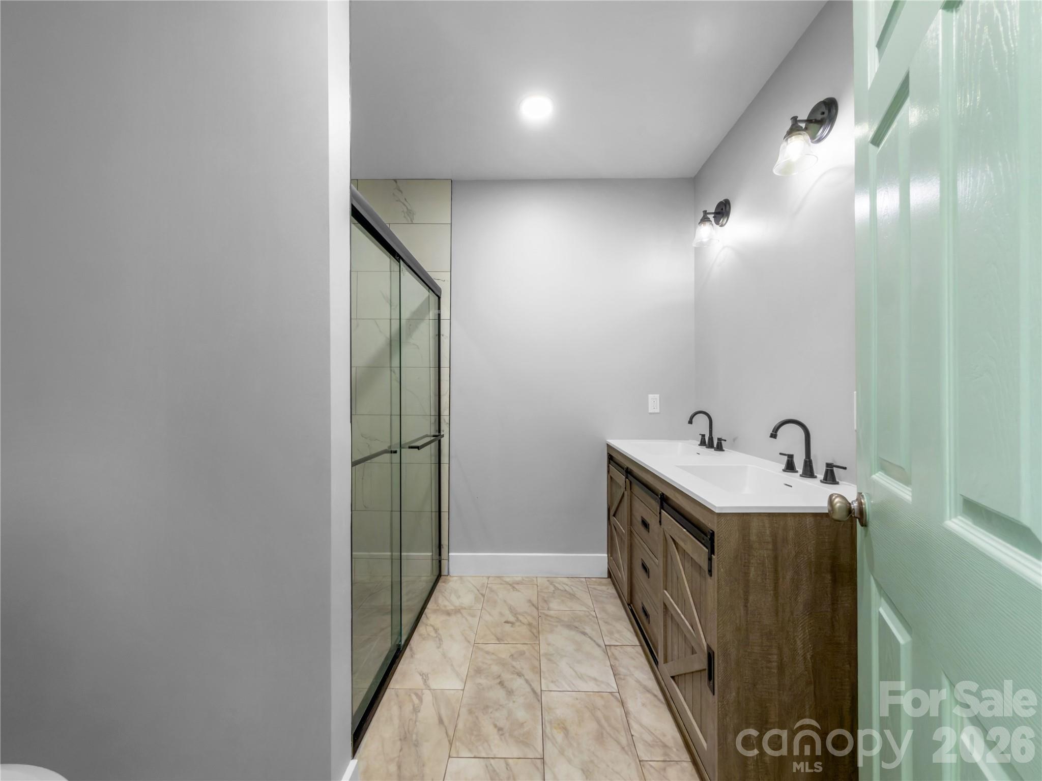 2117 Emma Circle — Lancaster
