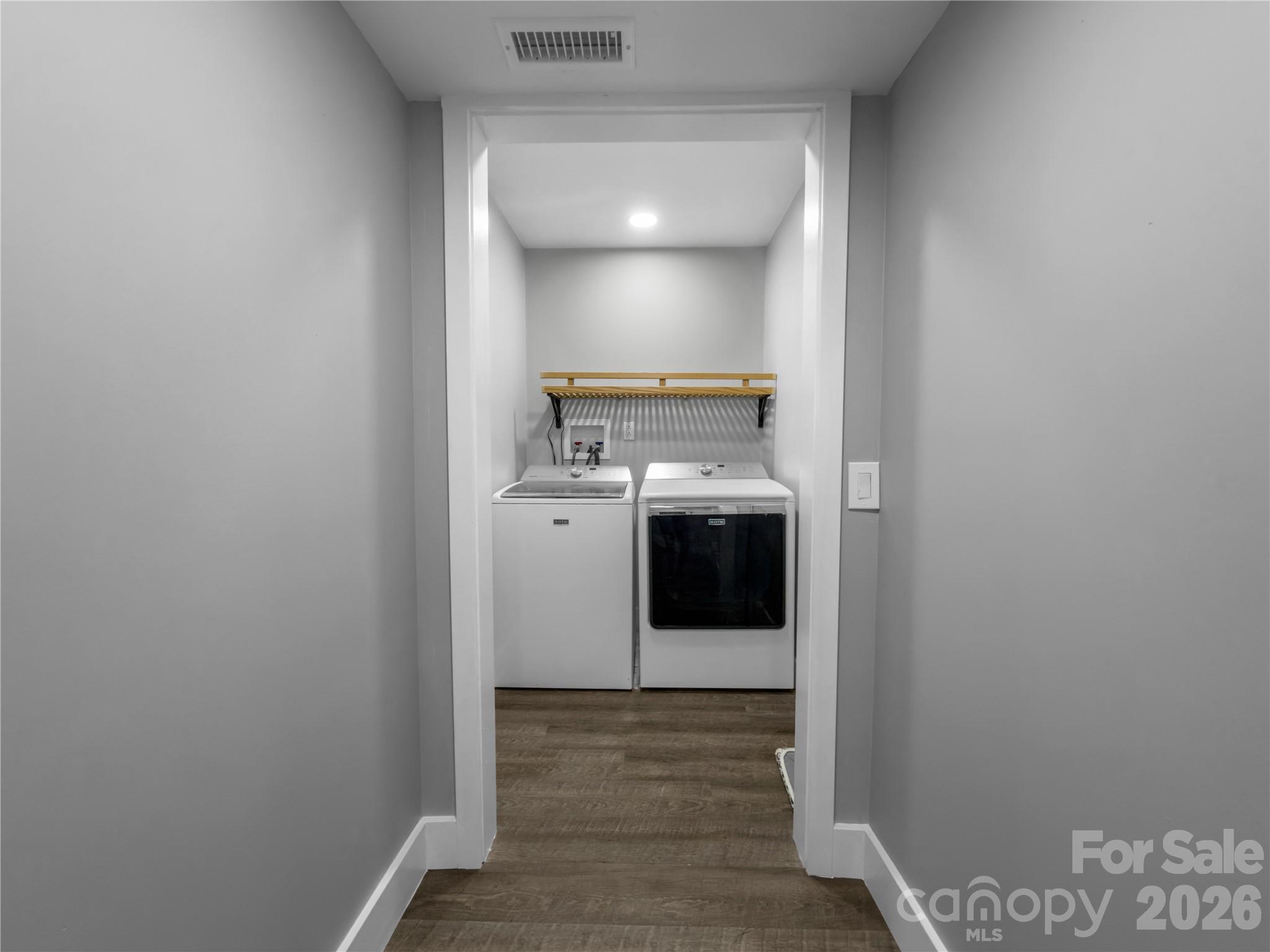 2117 Emma Circle — Lancaster