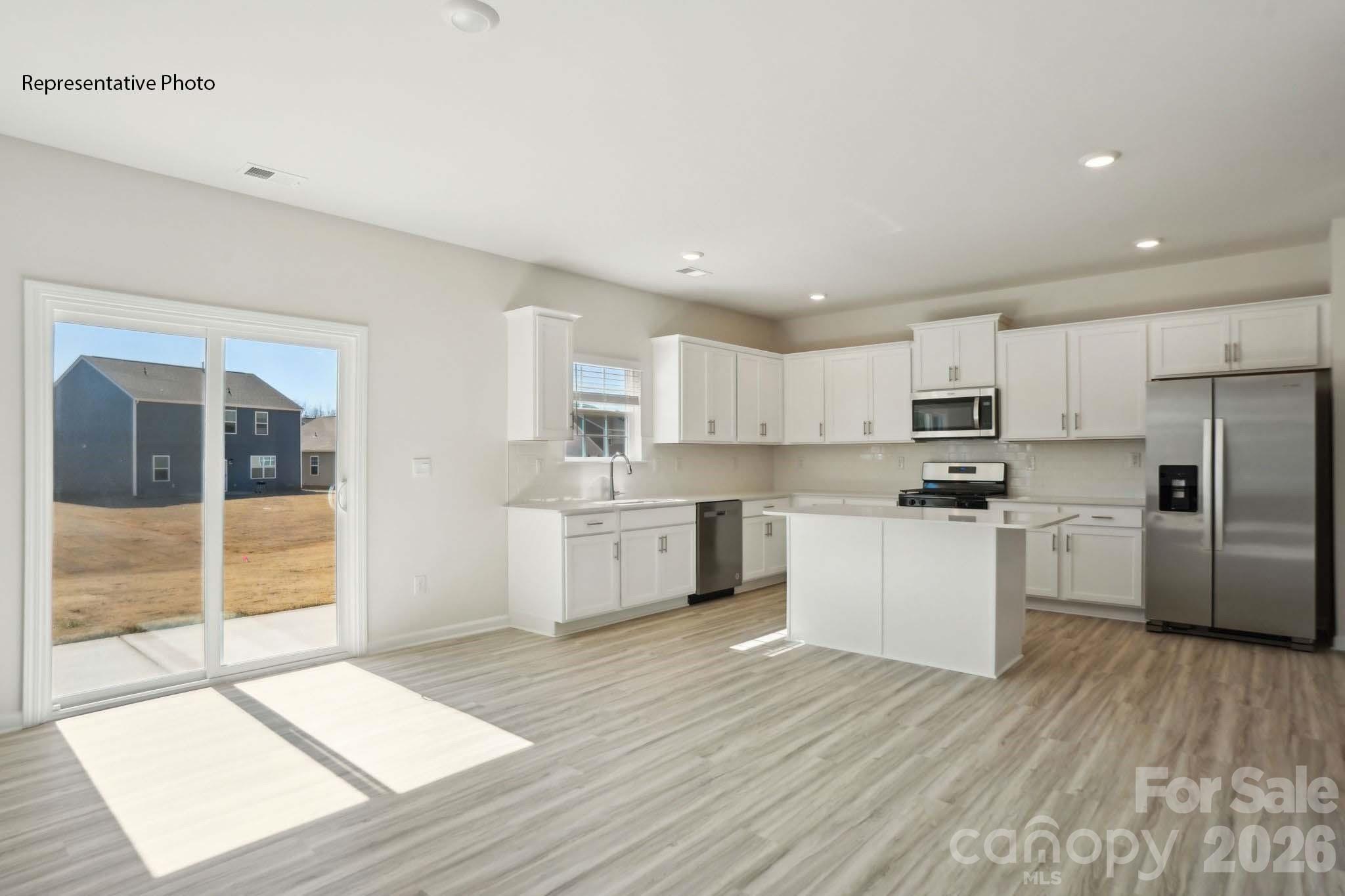 2031 Moorside Court — Lancaster