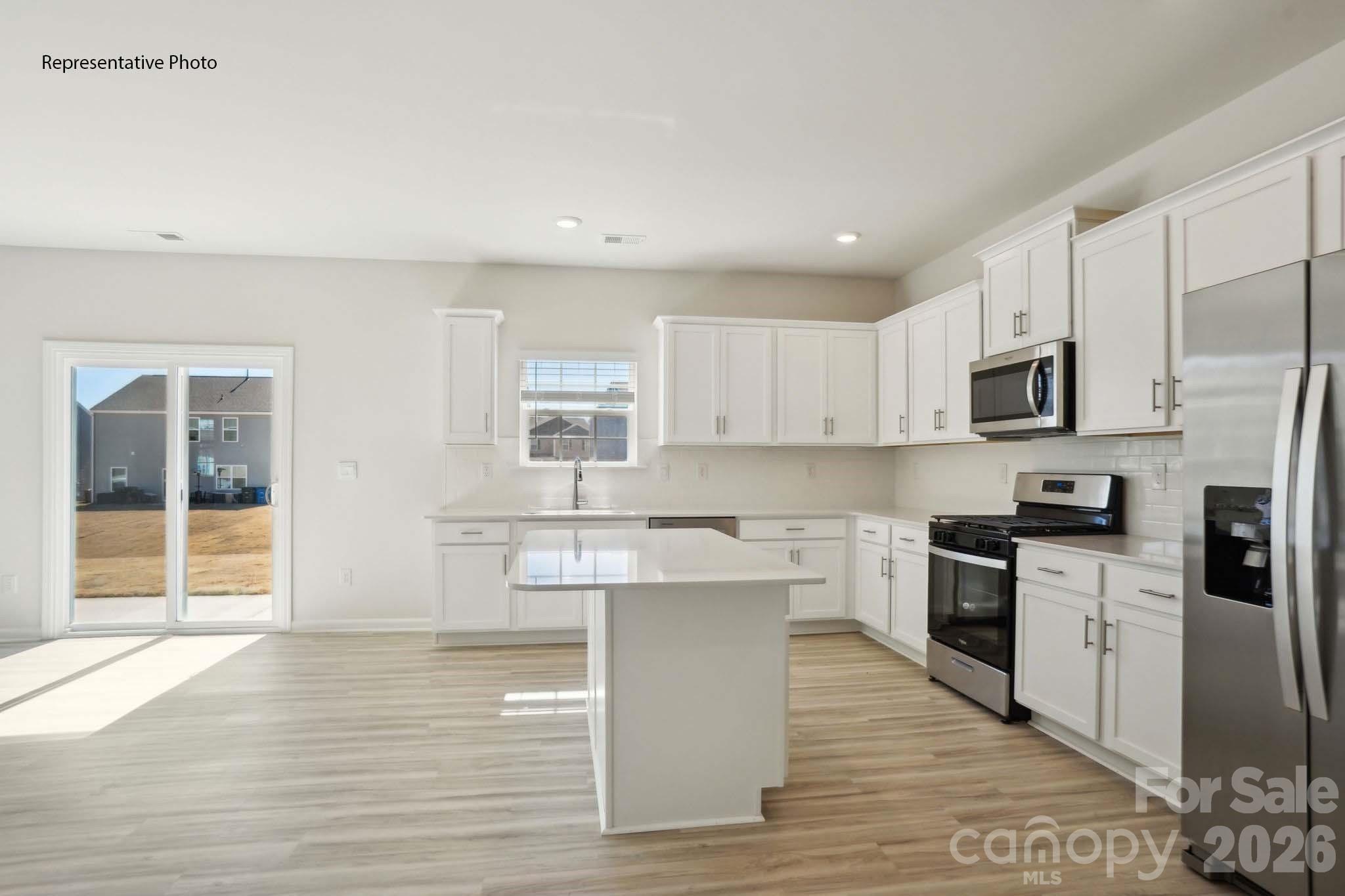 2031 Moorside Court — Lancaster