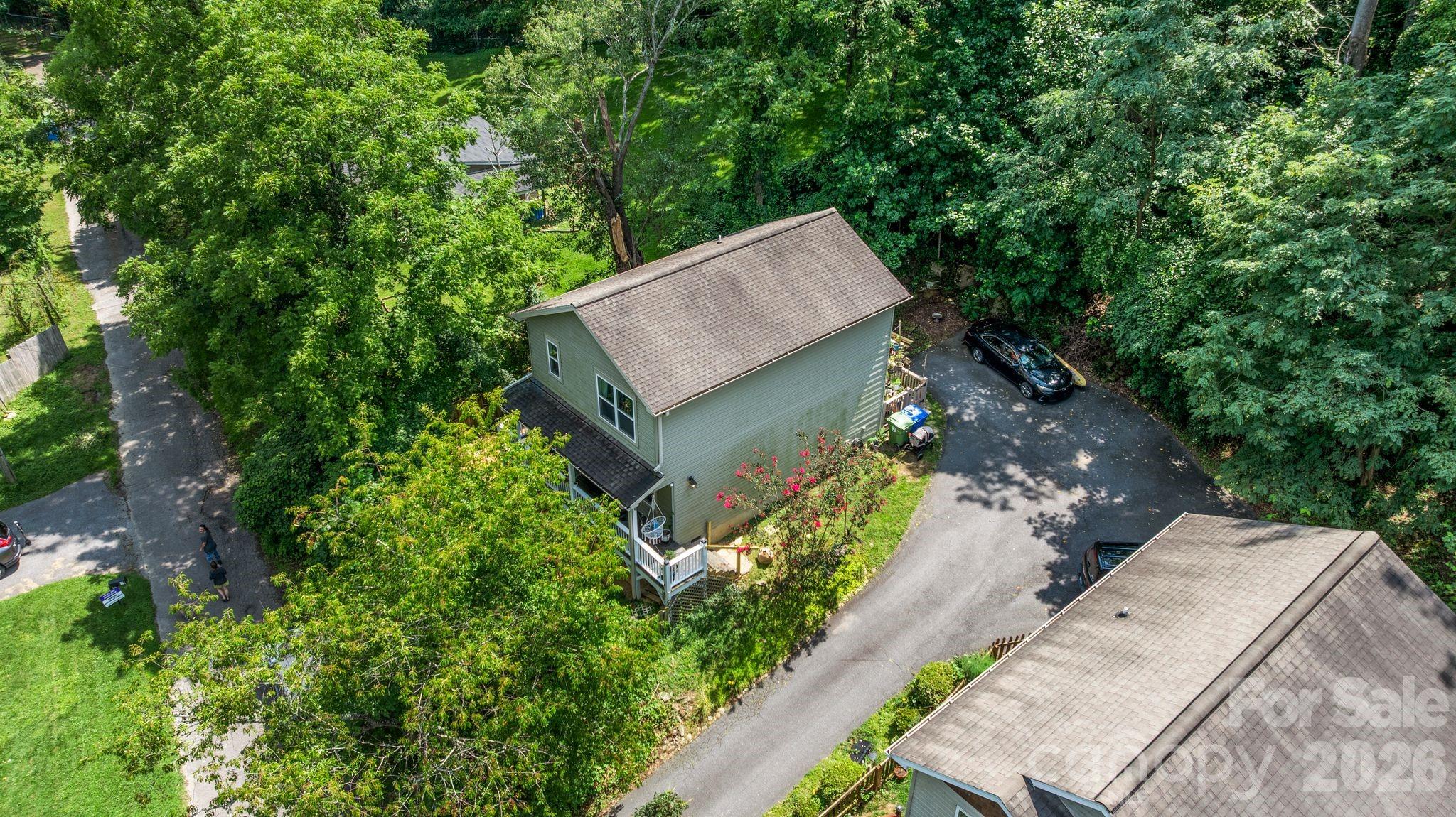 18 Old West Chapel Road — Asheville