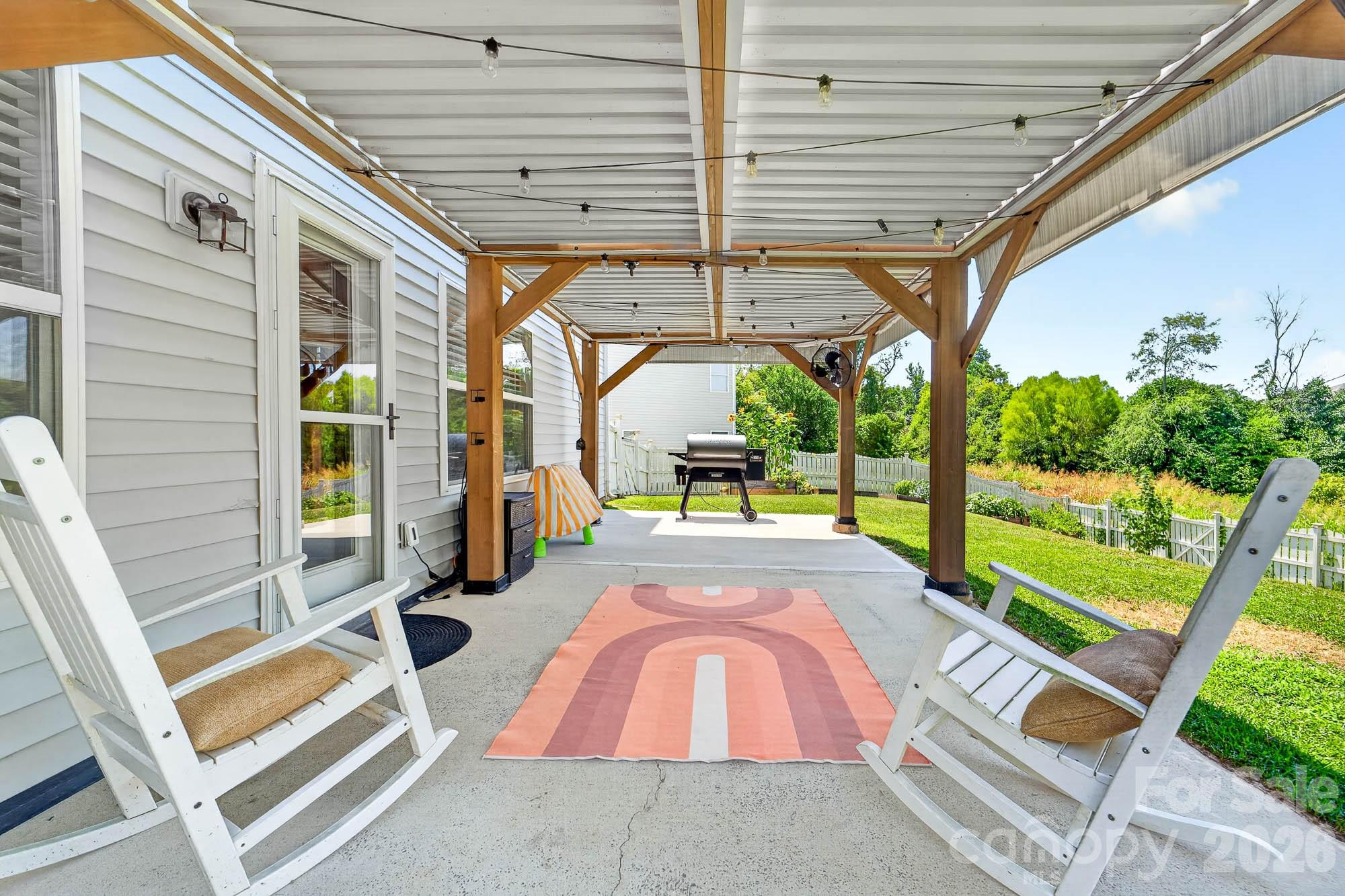 405 Galesburg Drive — Monroe
