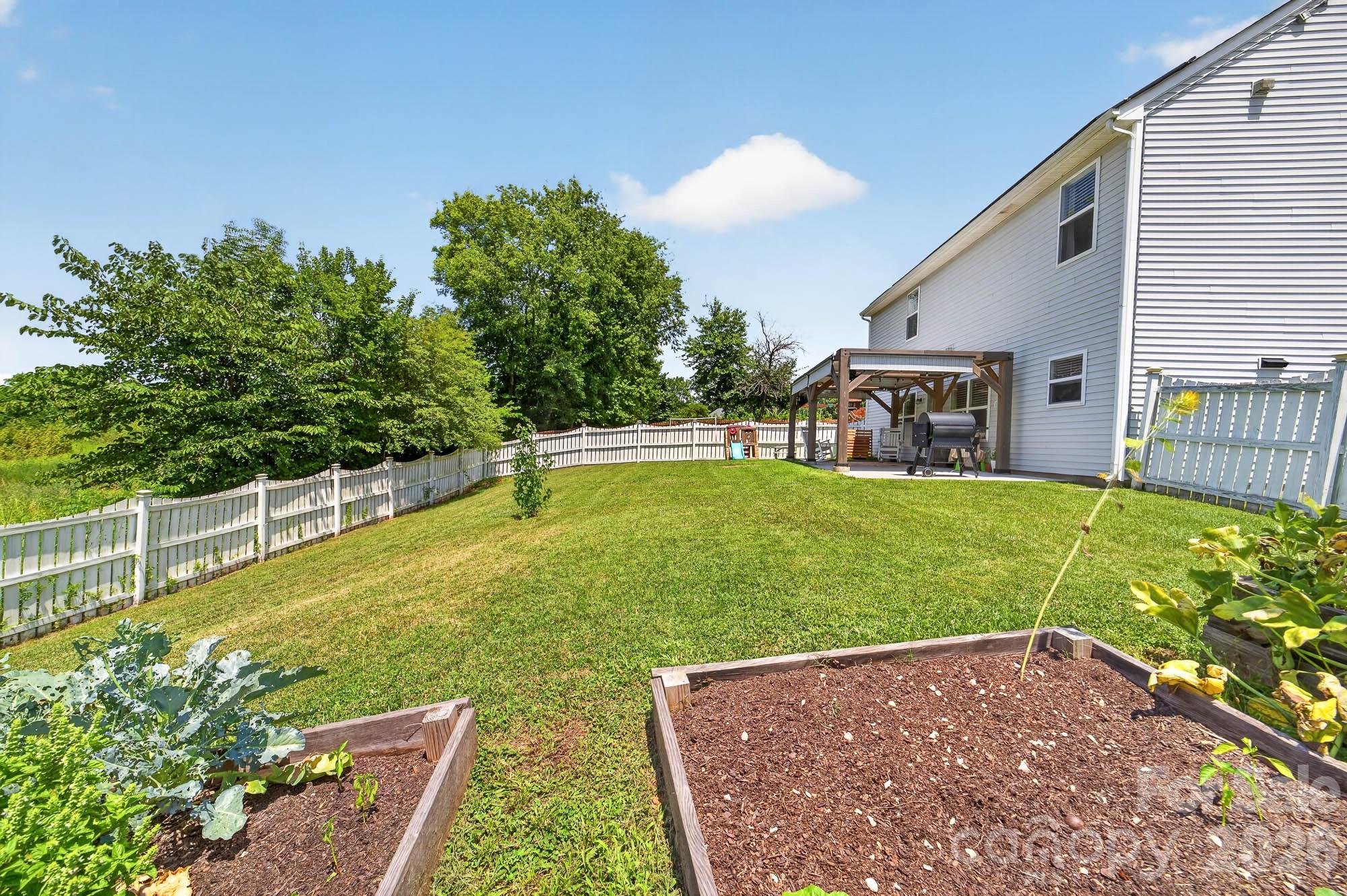 405 Galesburg Drive — Monroe