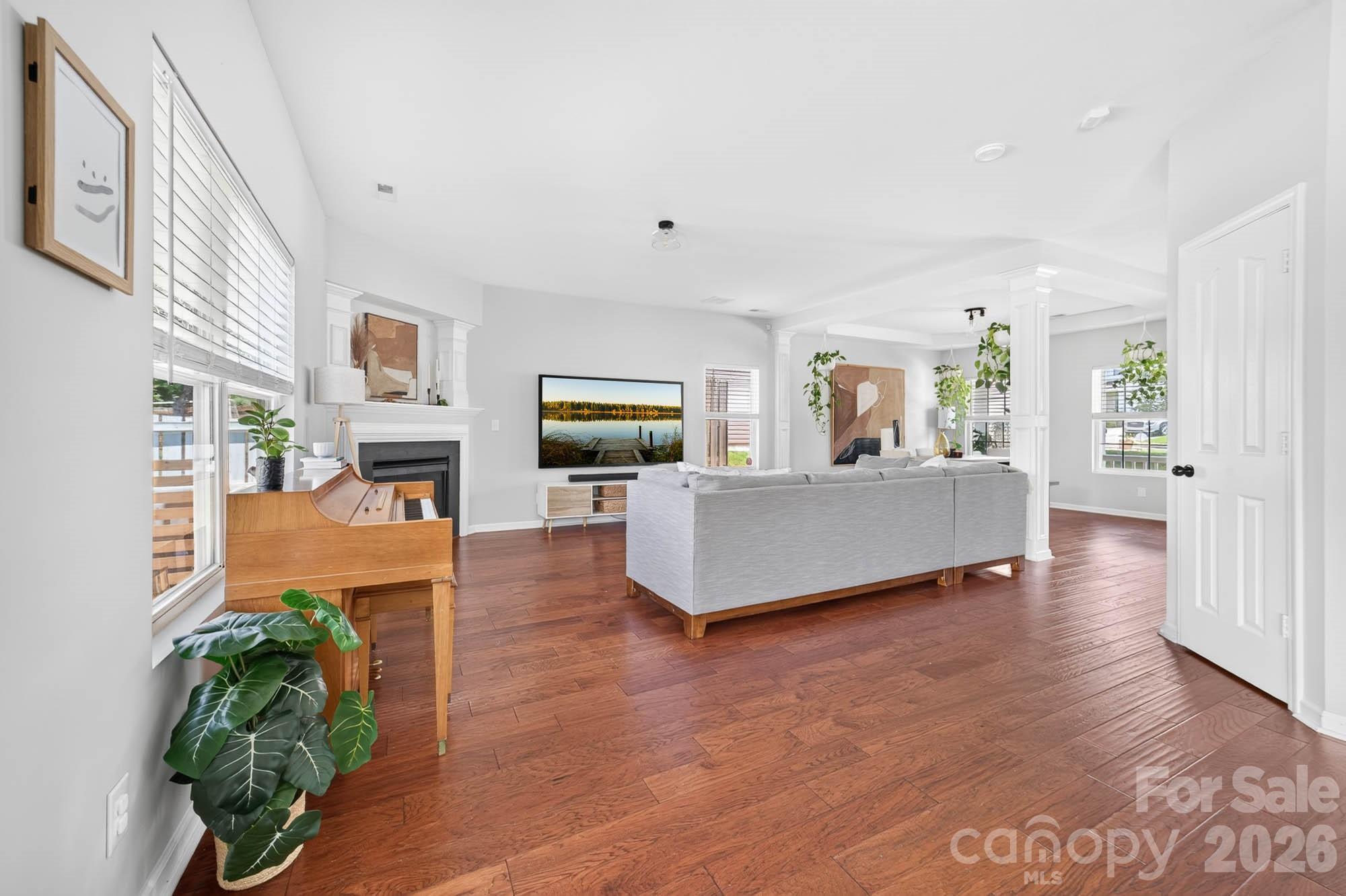405 Galesburg Drive — Monroe