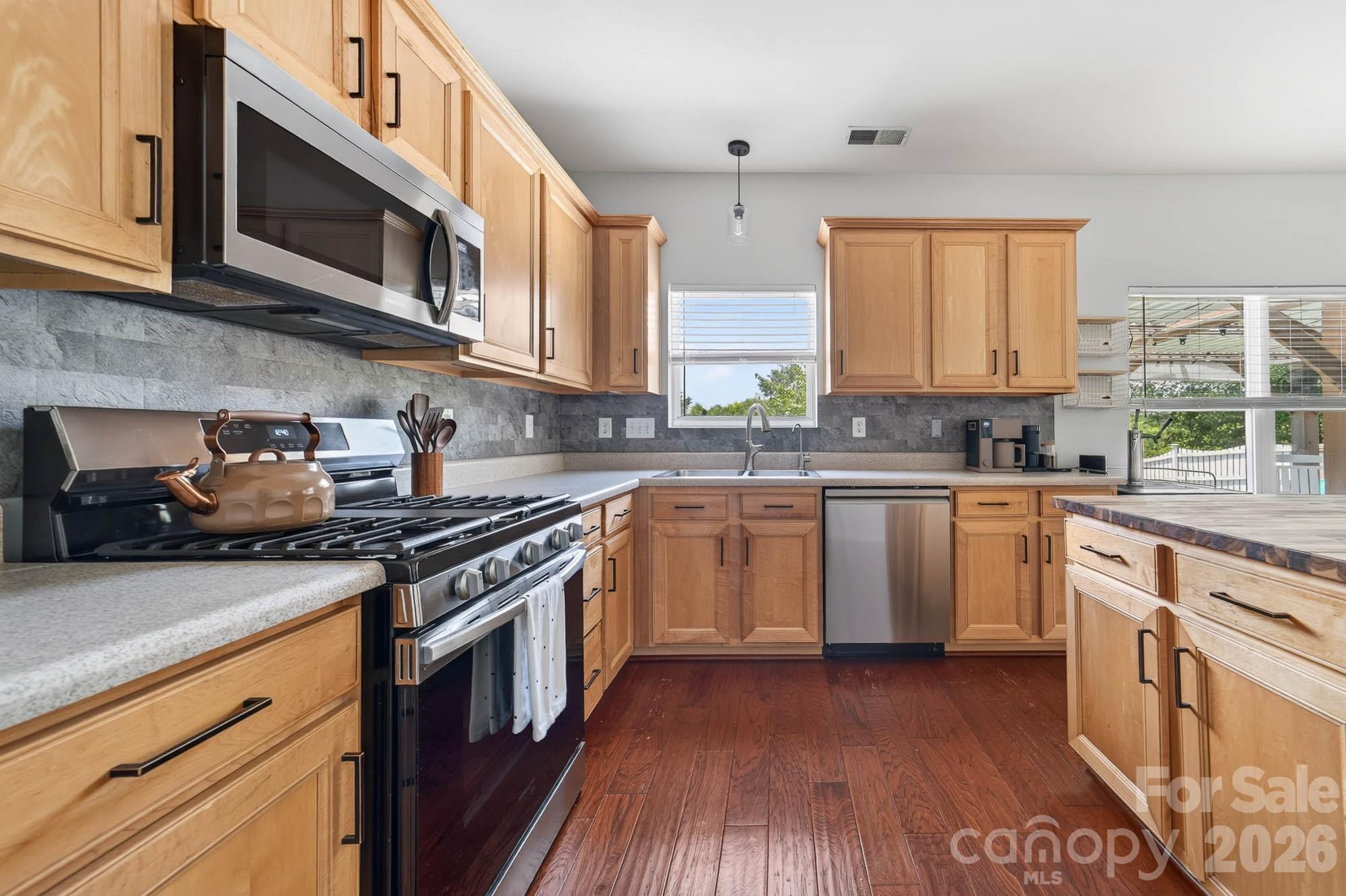 405 Galesburg Drive — Monroe
