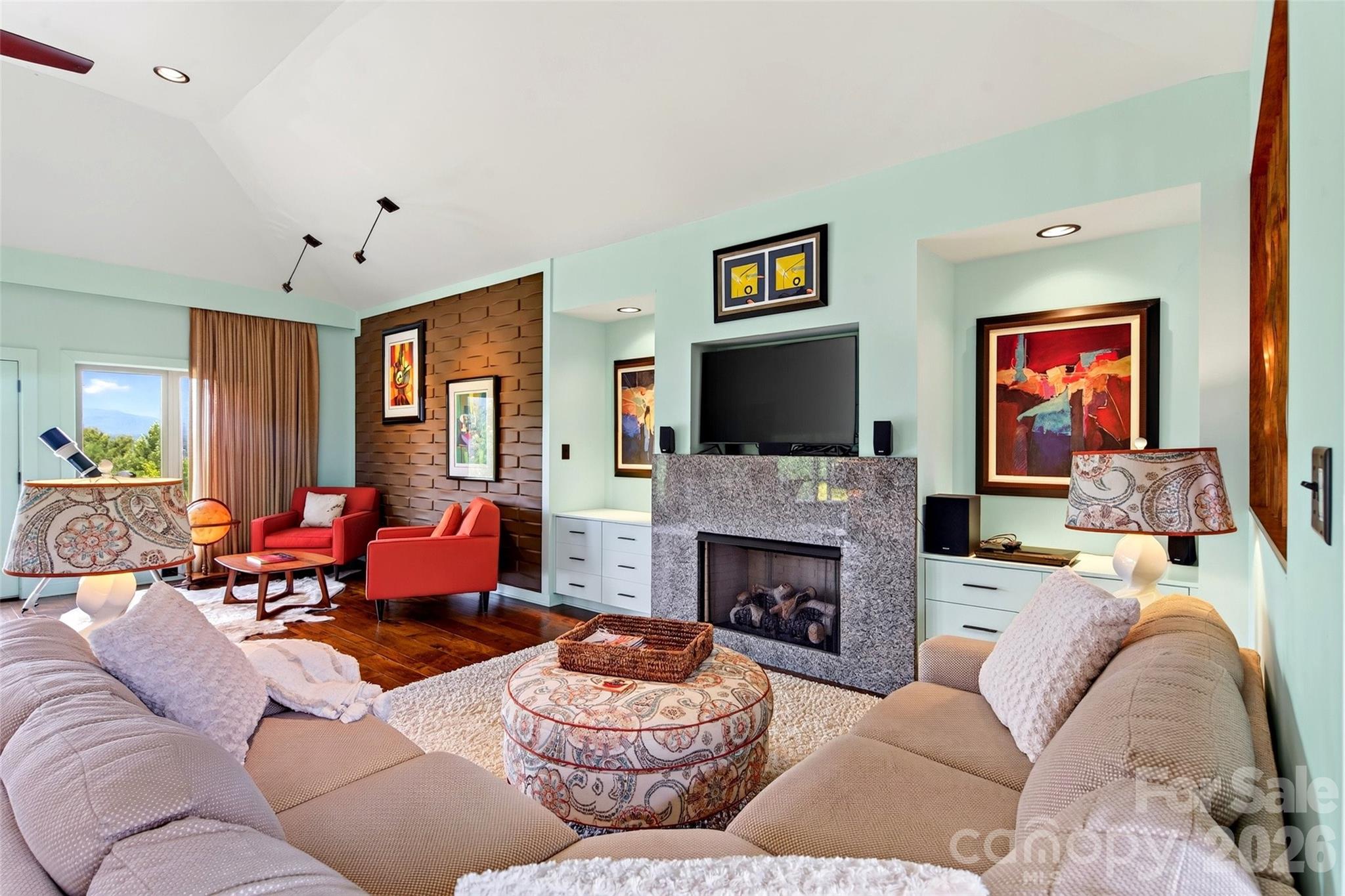 362 Captains Drive — Nebo