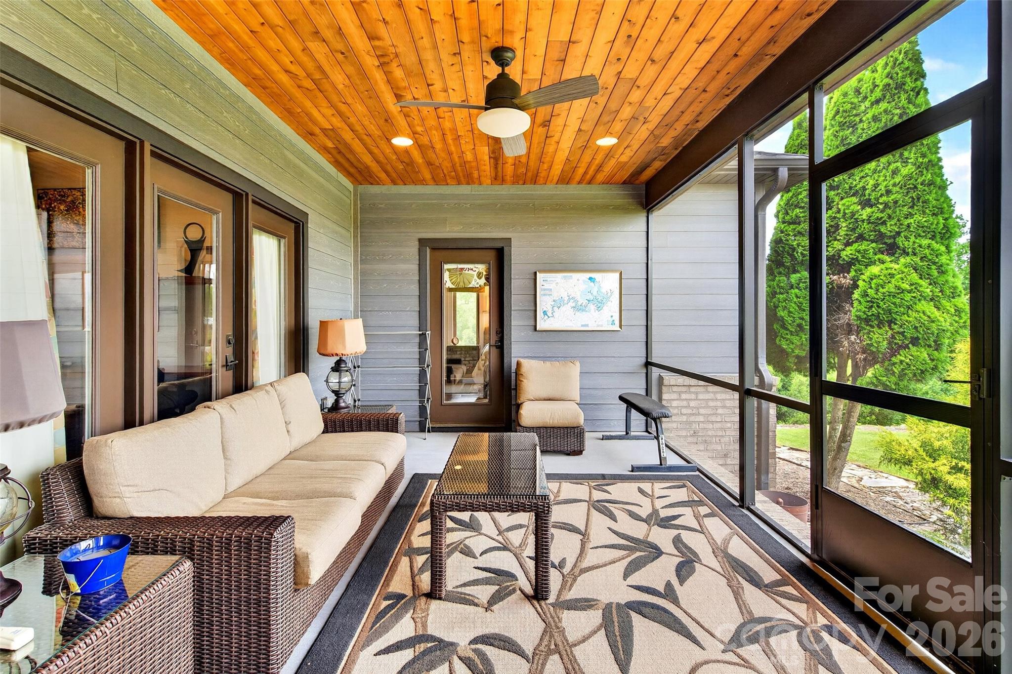 362 Captains Drive — Nebo
