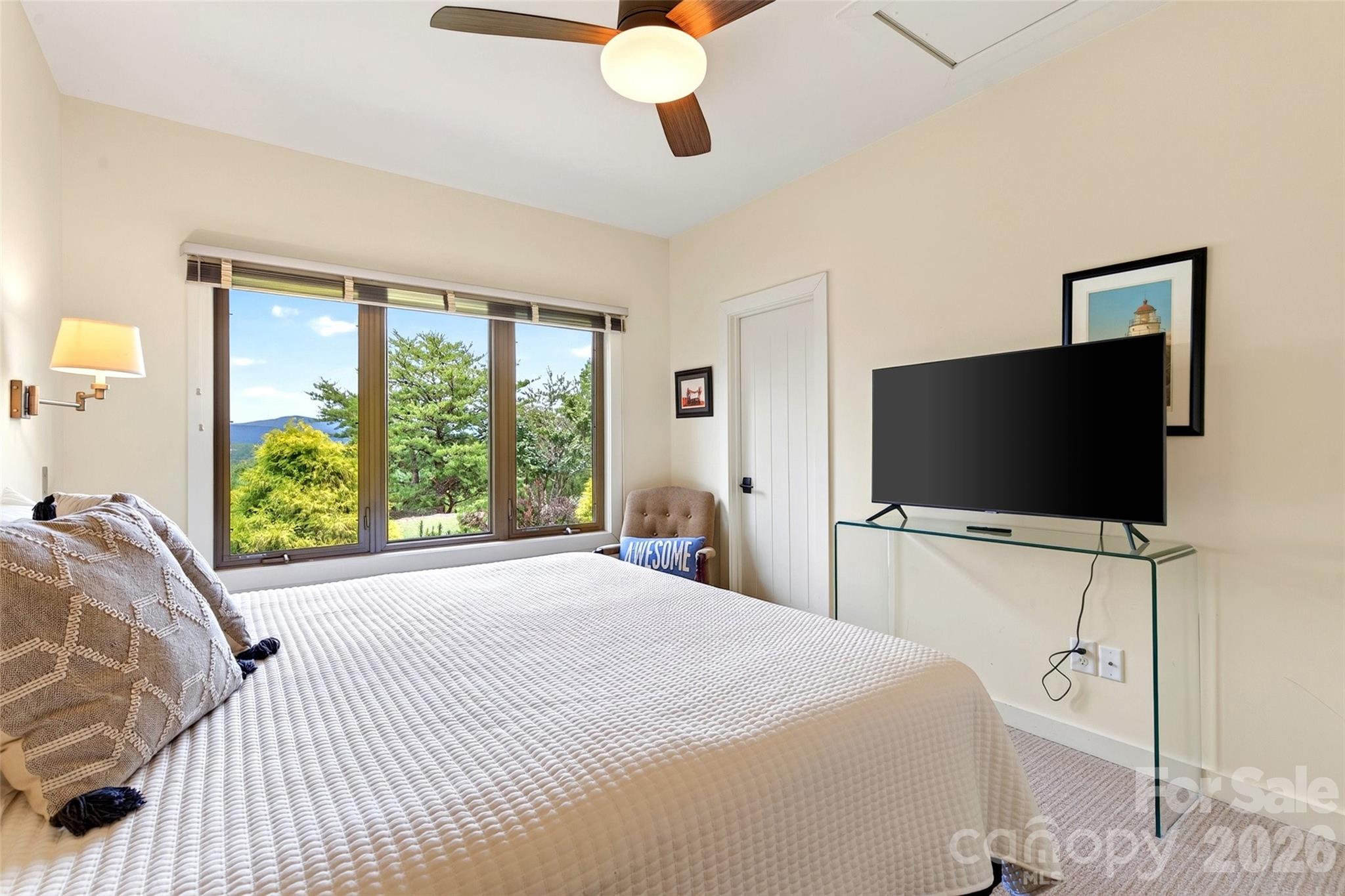 362 Captains Drive — Nebo