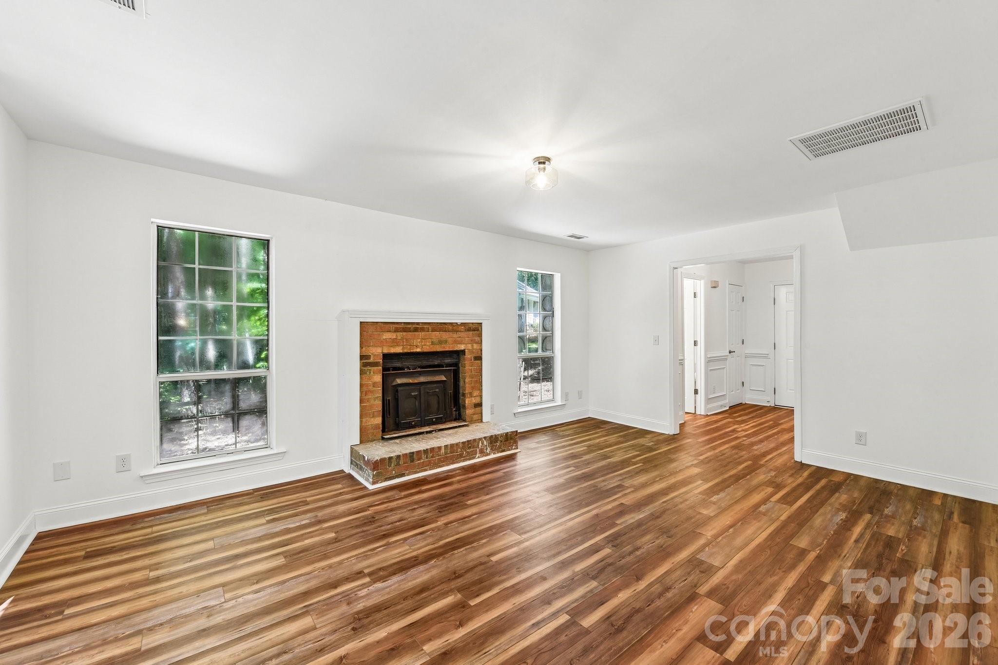 103 Worden Court — Huntersville
