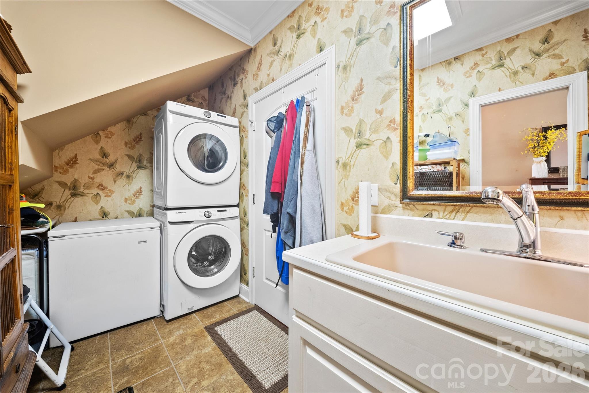 36079 Ridge Street — Albemarle