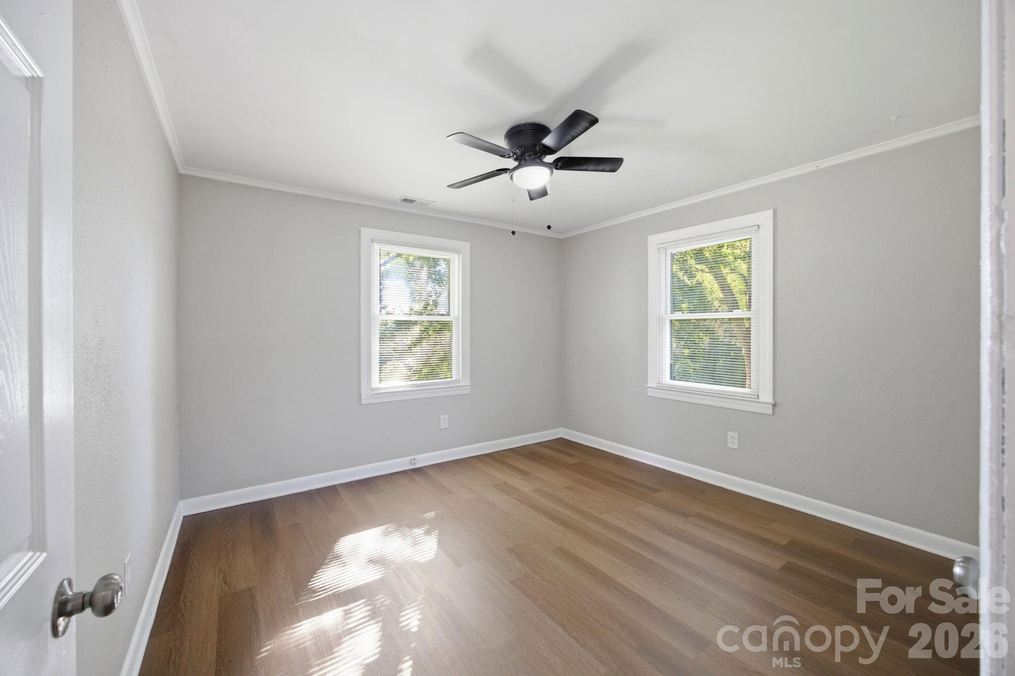 3123 Castle Avenue — Hickory