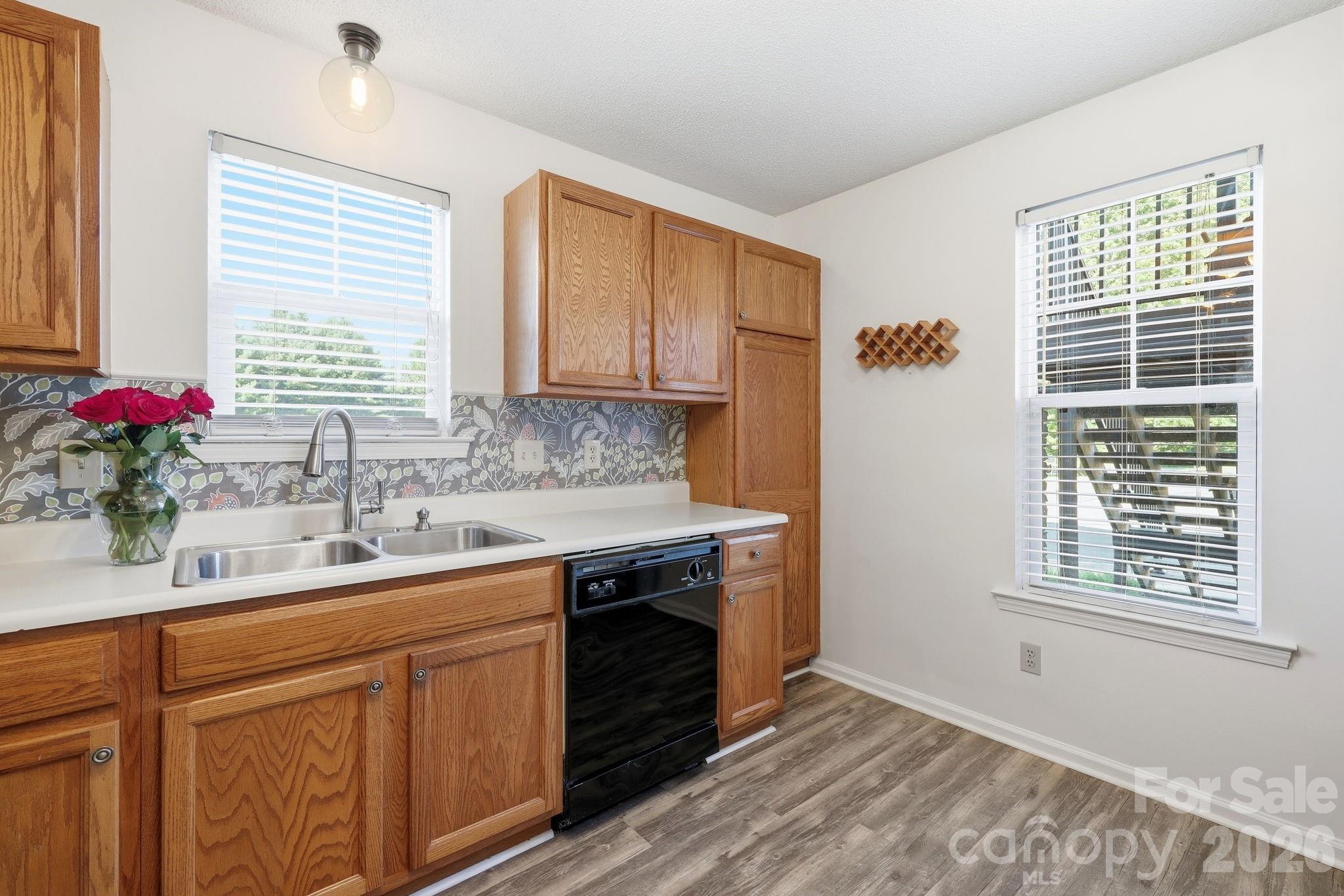 2705 Deermouse Way — Hendersonville