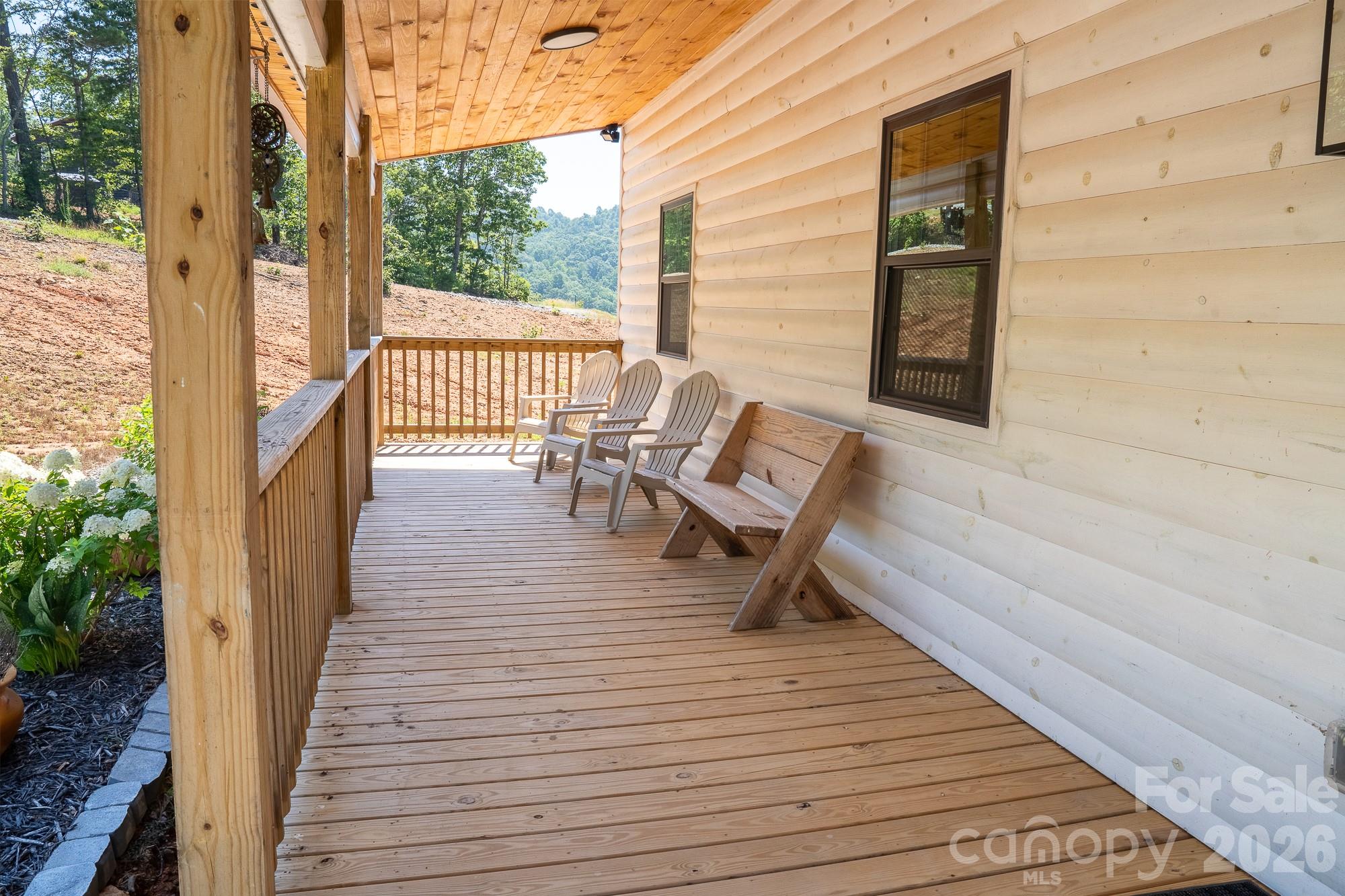 7087 Birch Lane — Morganton