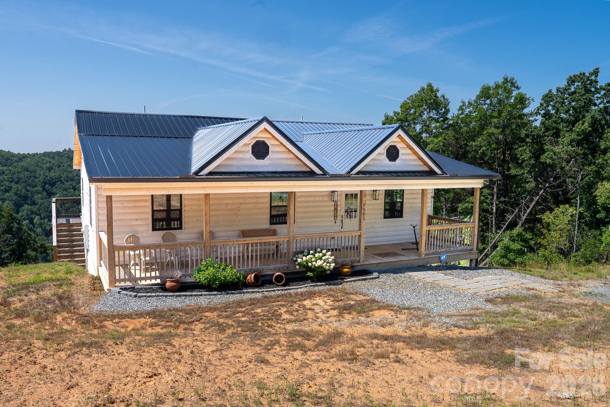 7087 Birch Lane — Morganton