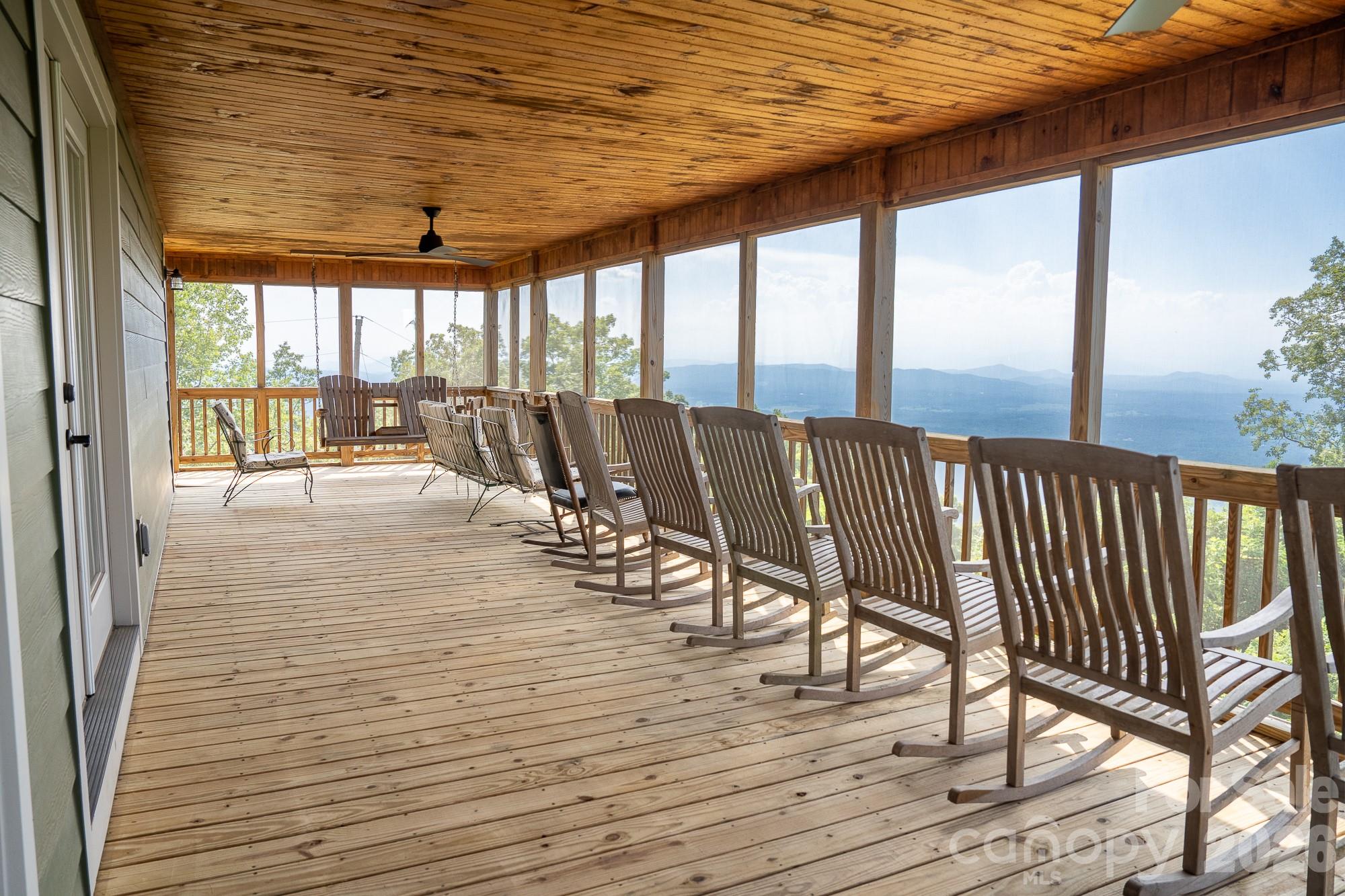 7087 Birch Lane — Morganton