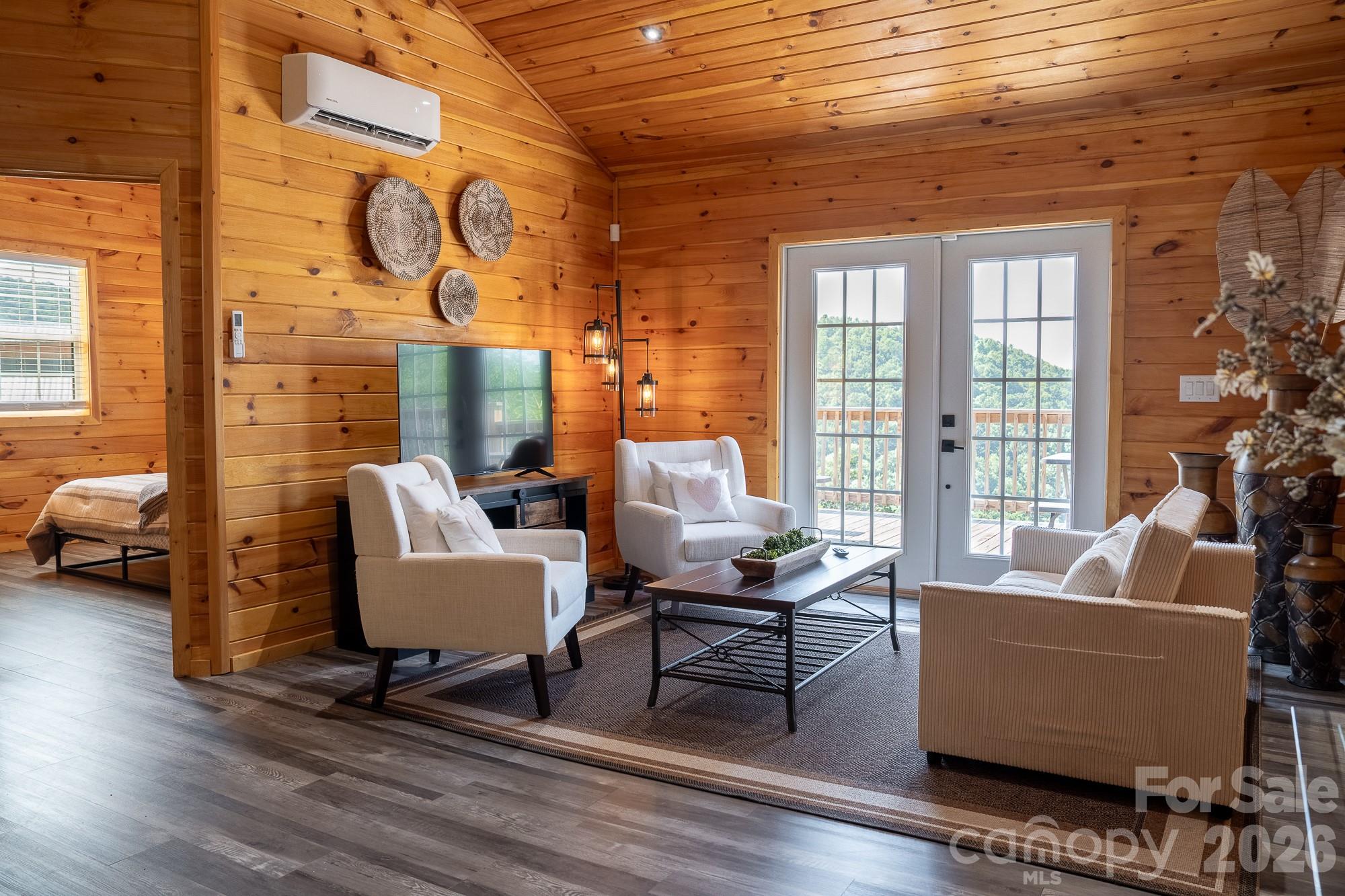 7087 Birch Lane — Morganton