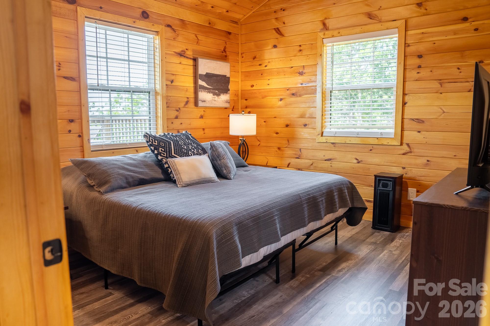 7087 Birch Lane — Morganton