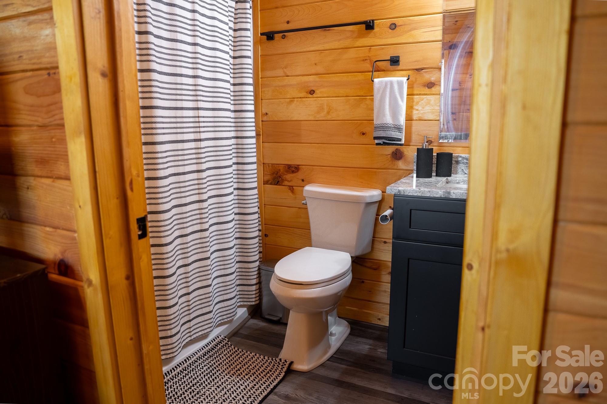 7087 Birch Lane — Morganton