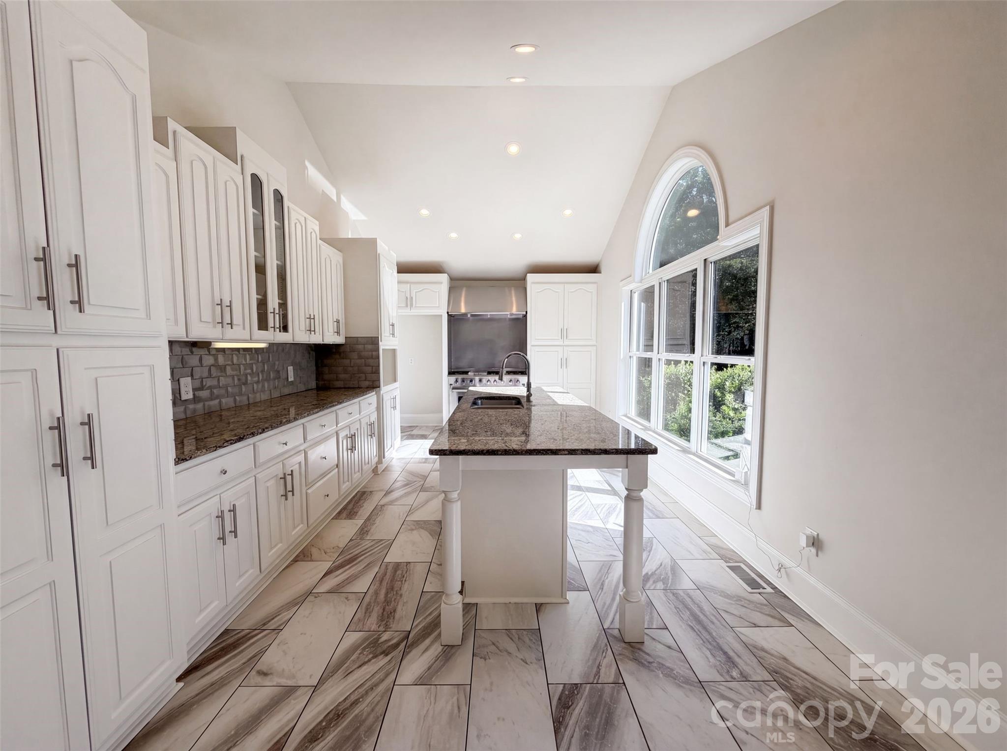 502 Live Oaks Court — Fort Mill
