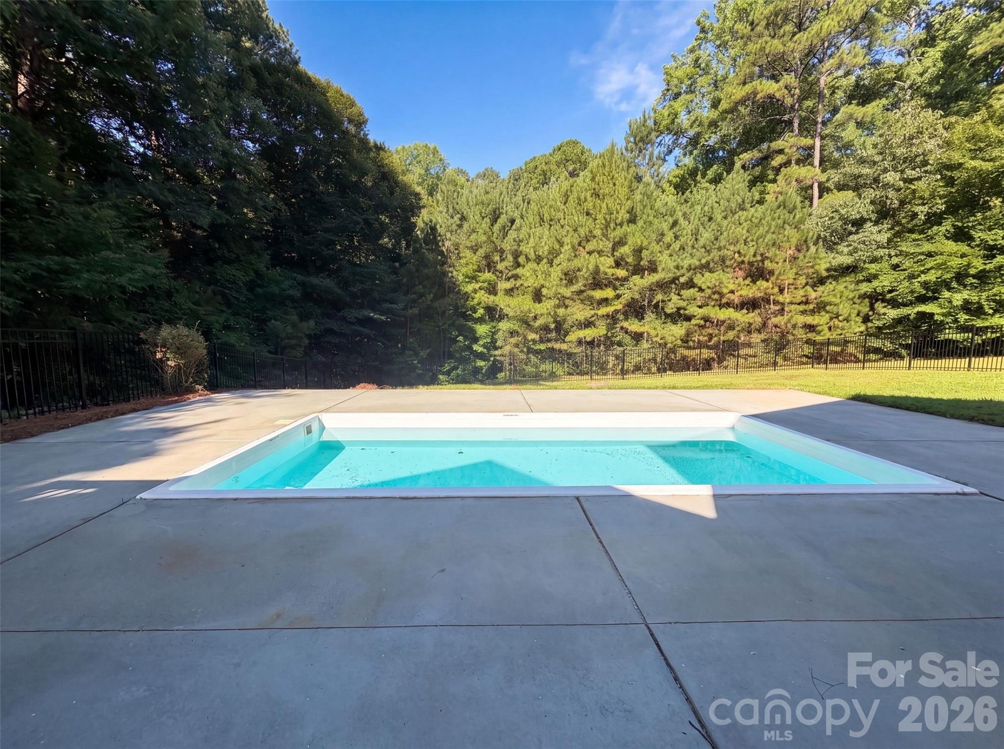 502 Live Oaks Court — Fort Mill