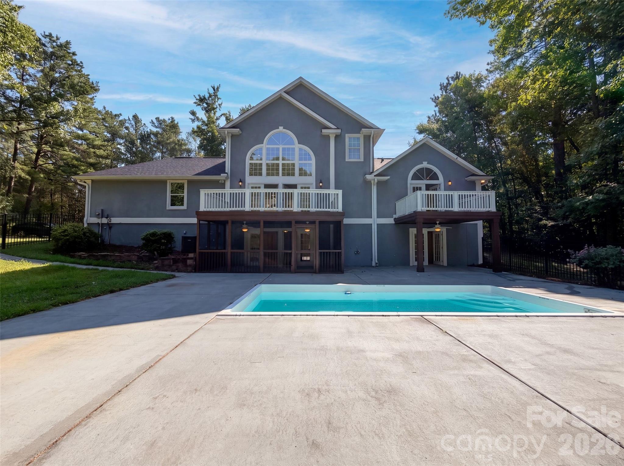 502 Live Oaks Court — Fort Mill