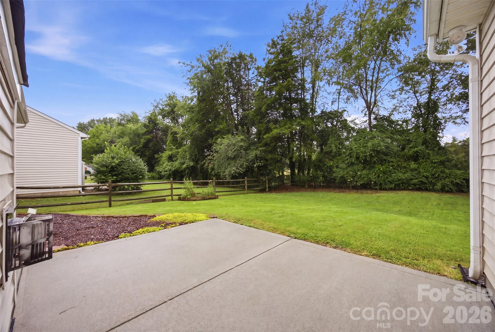 325 Dutchmans Meadow Drive — Mount Holly