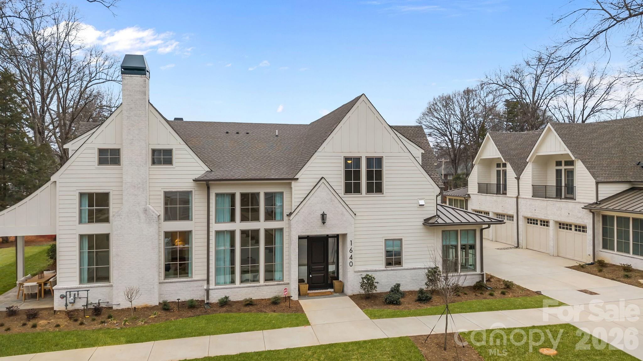1636 Ferncliff Road — Charlotte