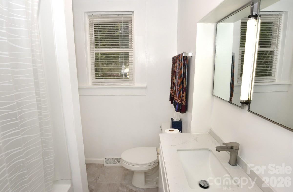 709 Sunset Drive — Salisbury