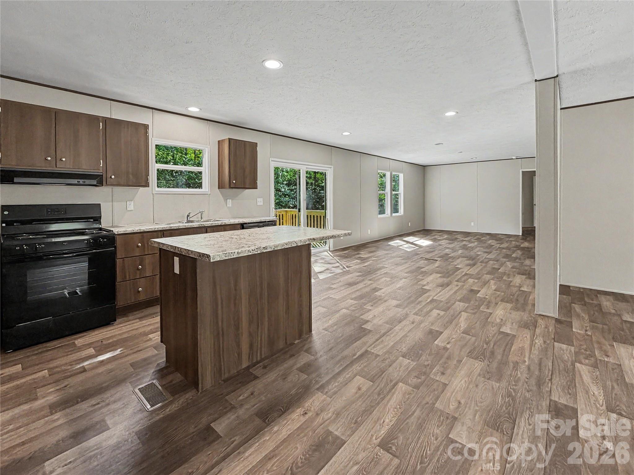 718 Hines Road — Mooresboro