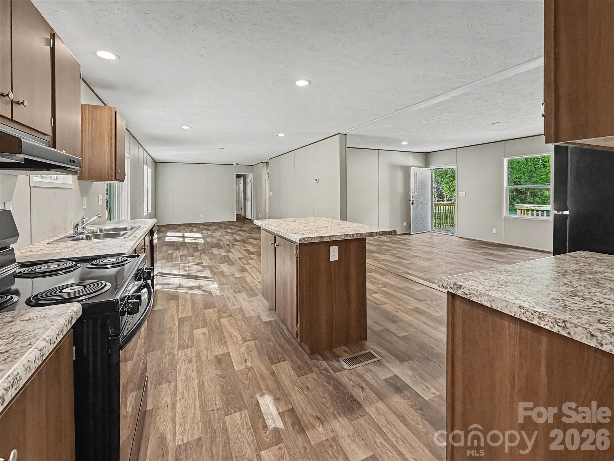 718 Hines Road — Mooresboro