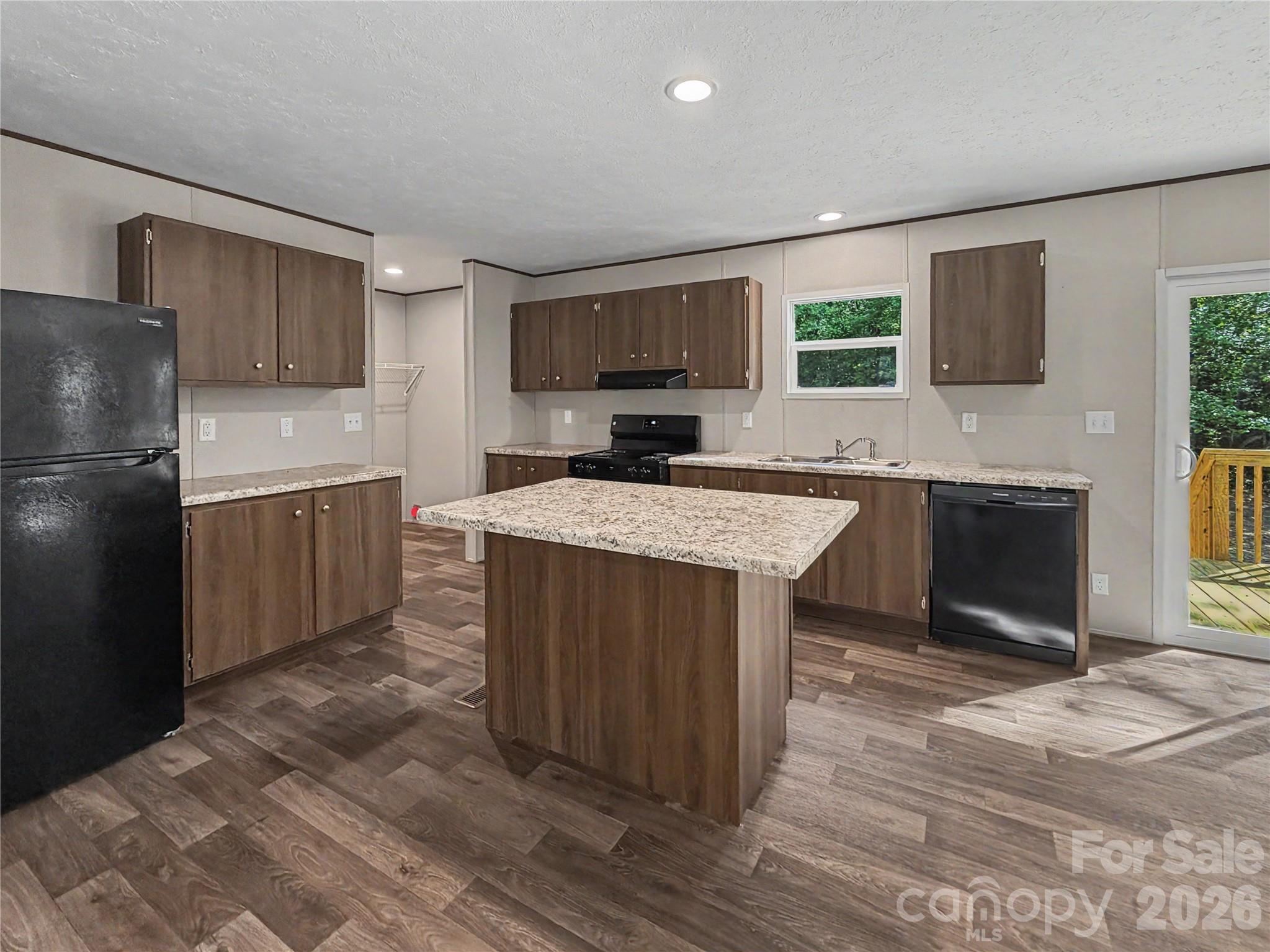 718 Hines Road — Mooresboro