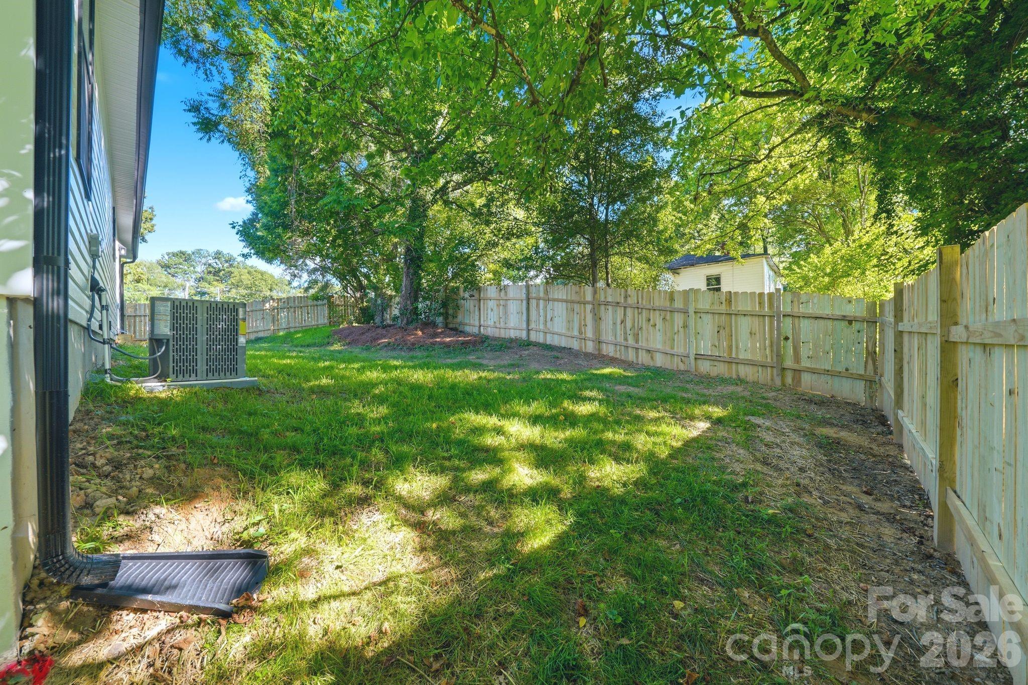 1111 W 7th Avenue — Gastonia