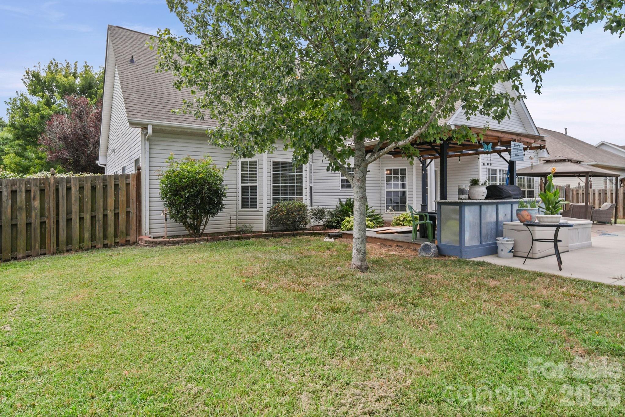 4018 Waxwood Drive — Monroe