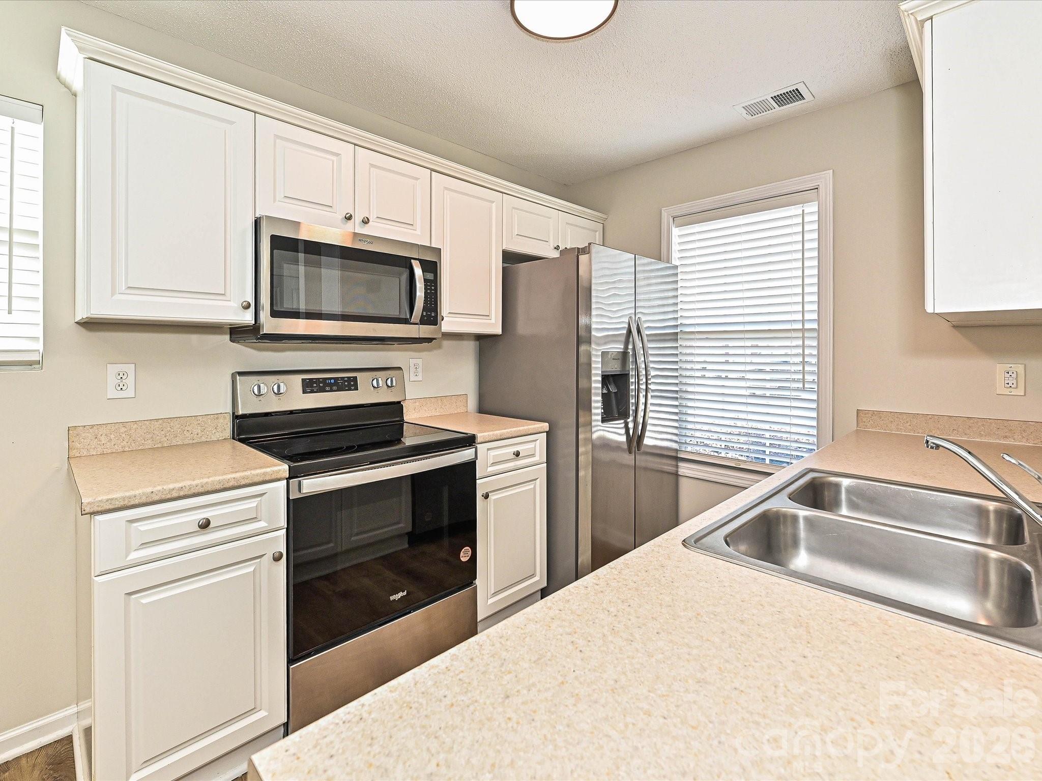 2013 Pin Oak Place — Cramerton