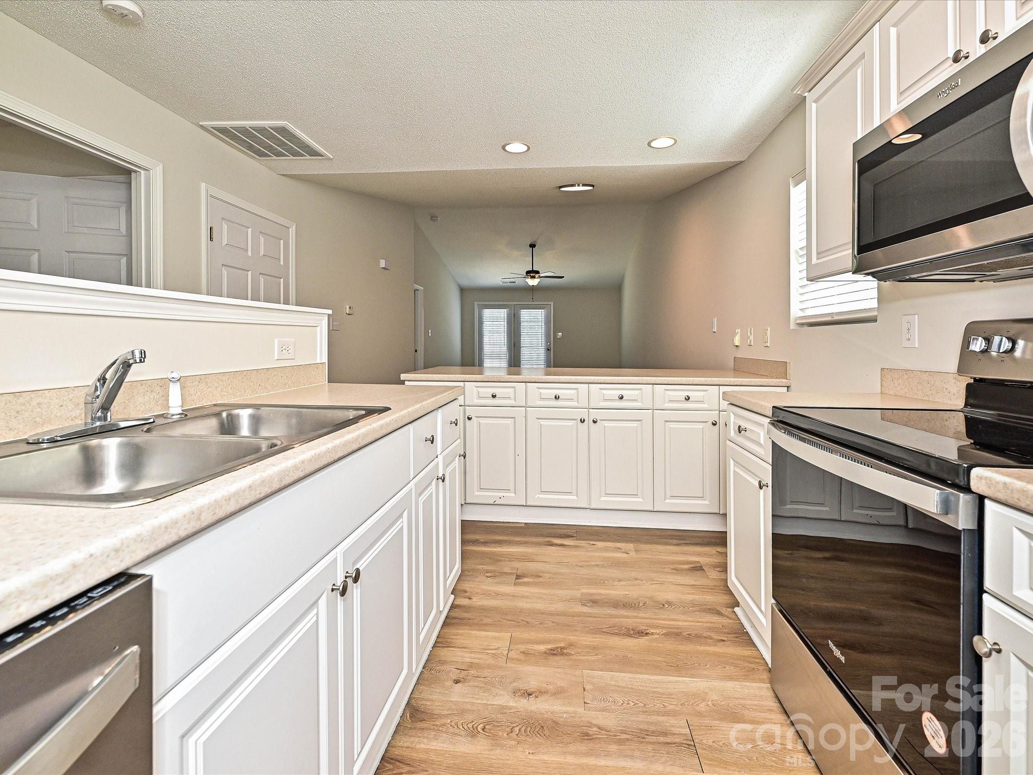 2013 Pin Oak Place — Cramerton