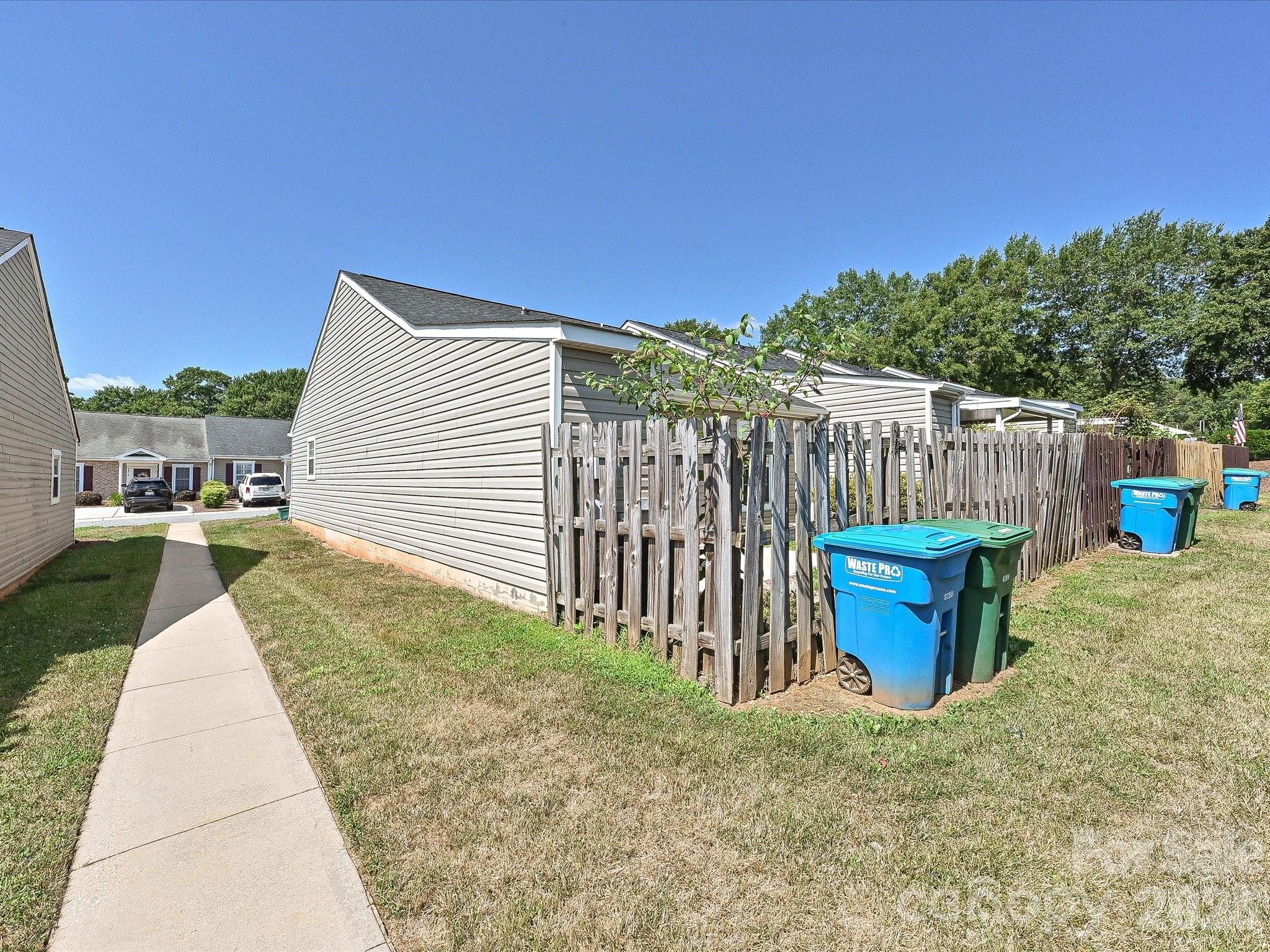 2013 Pin Oak Place — Cramerton