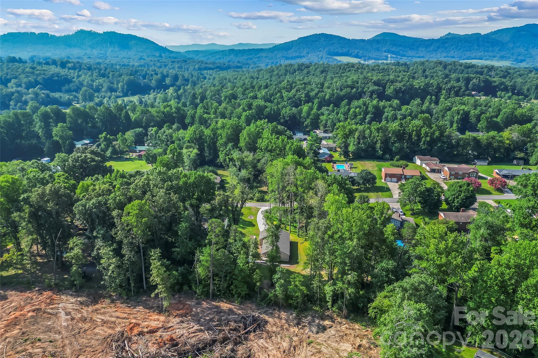 156 Oakdale Drive — Morganton