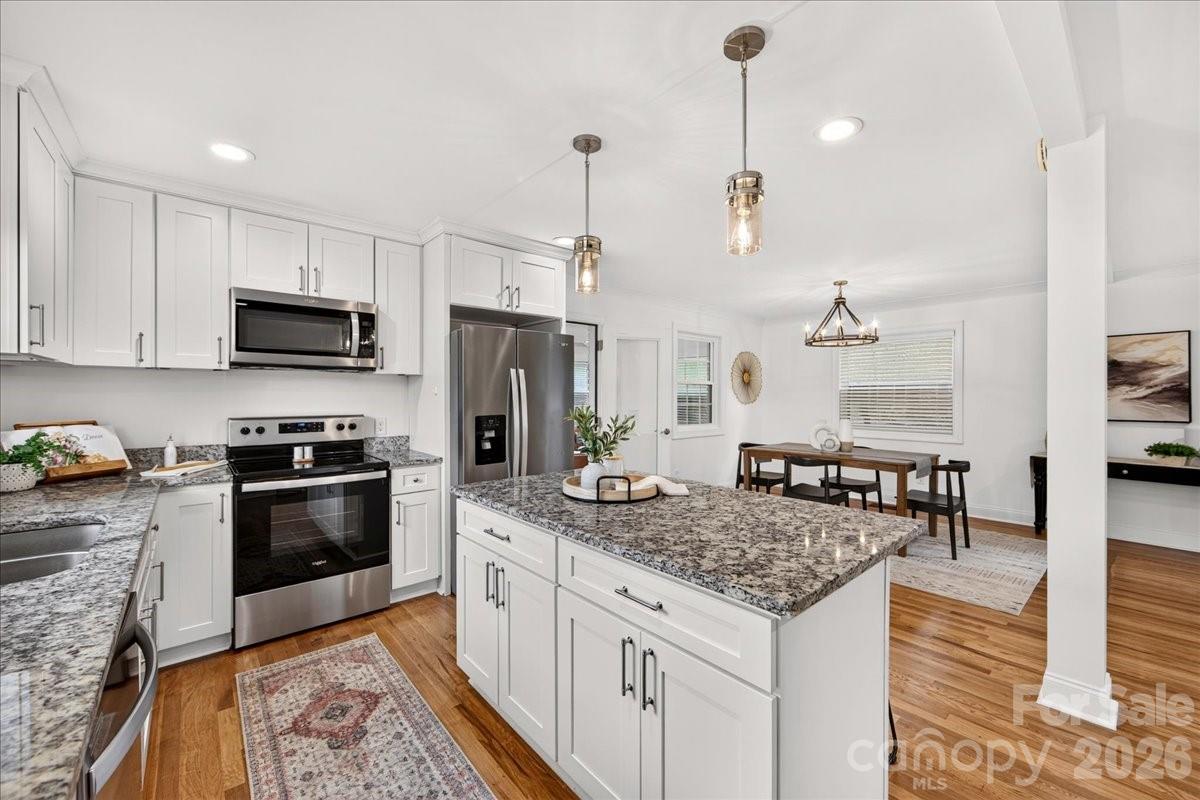 8000 Lawyers Road — Charlotte