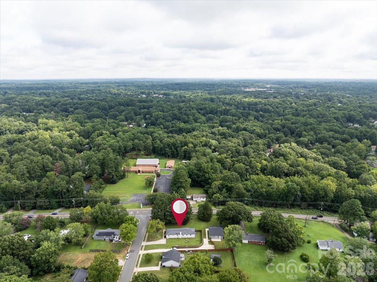 8000 Lawyers Road — Charlotte